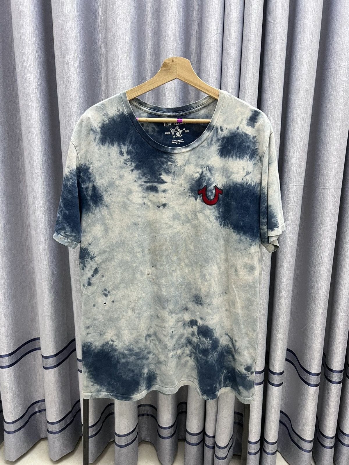 True Religion VINTAGE THRASHED Y2K True Religion Tie Dye Big Logo Tee Size US XL / EU 56 / 4 - 3 Thumbnail