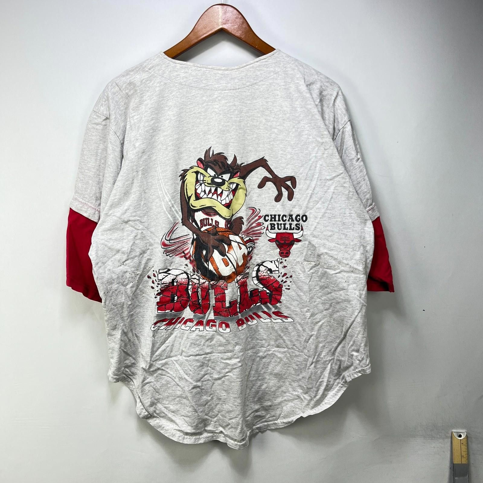 Vintage Vintage 90s Taz Chicago Bulls T Shirt Jersey XL Size US XL / EU 56 / 4 - 1 Thumbnail