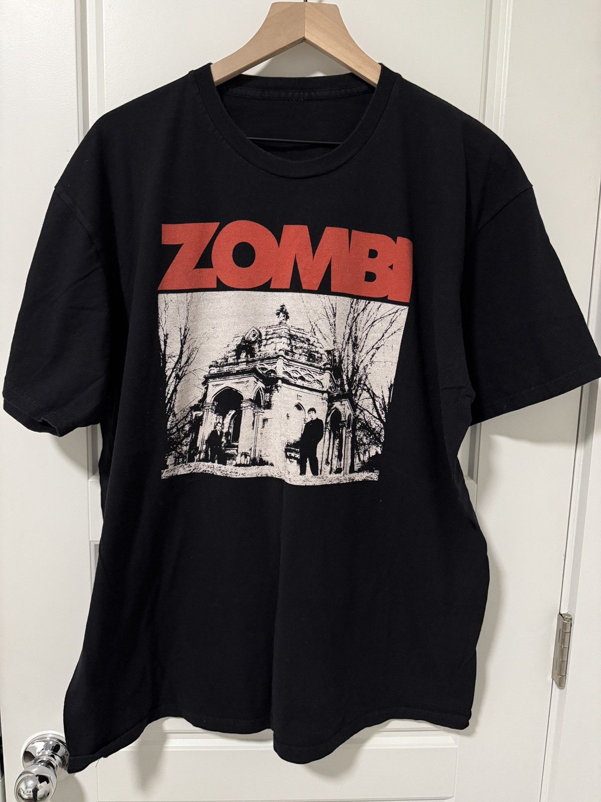 Band Tees ZOMBI Size US XL / EU 56 / 4 - 1 Thumbnail