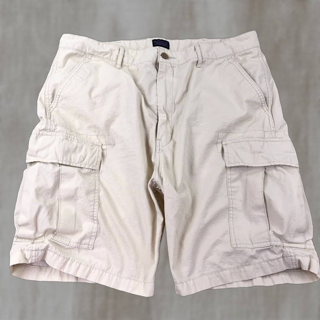Levi's Levi's Cargo Shorts Men 38 Tan Beige Rip Stop Canvas Hiking Dad Adult Utility Cargo Pocket 9in Inseam Regular Size US 38 / EU 54 - 1 Thumbnail
