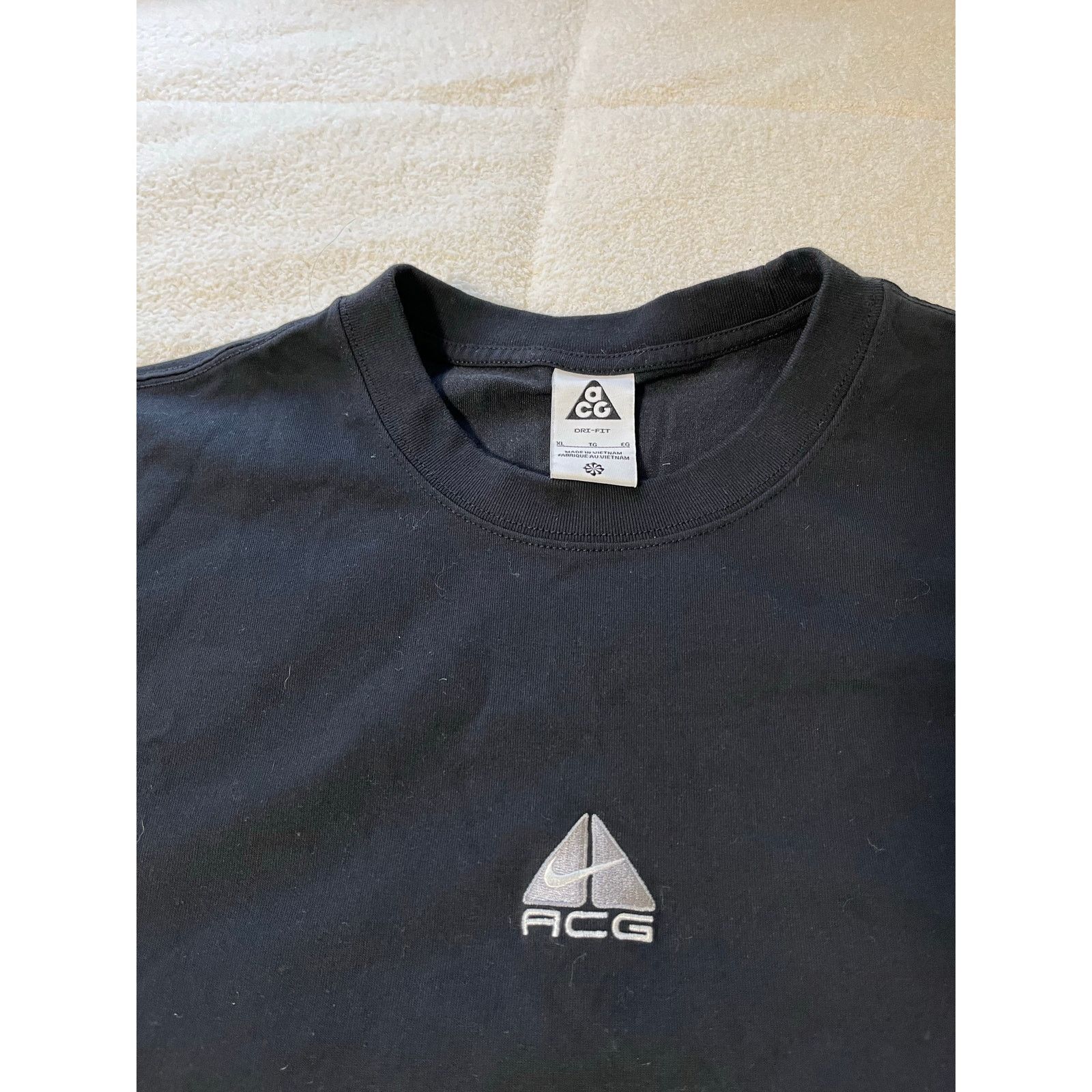 Nike Nike ACG Lungs T-Shirt XL MEN BLACK Size US XXL / EU 58 / 5 - 2 Thumbnail