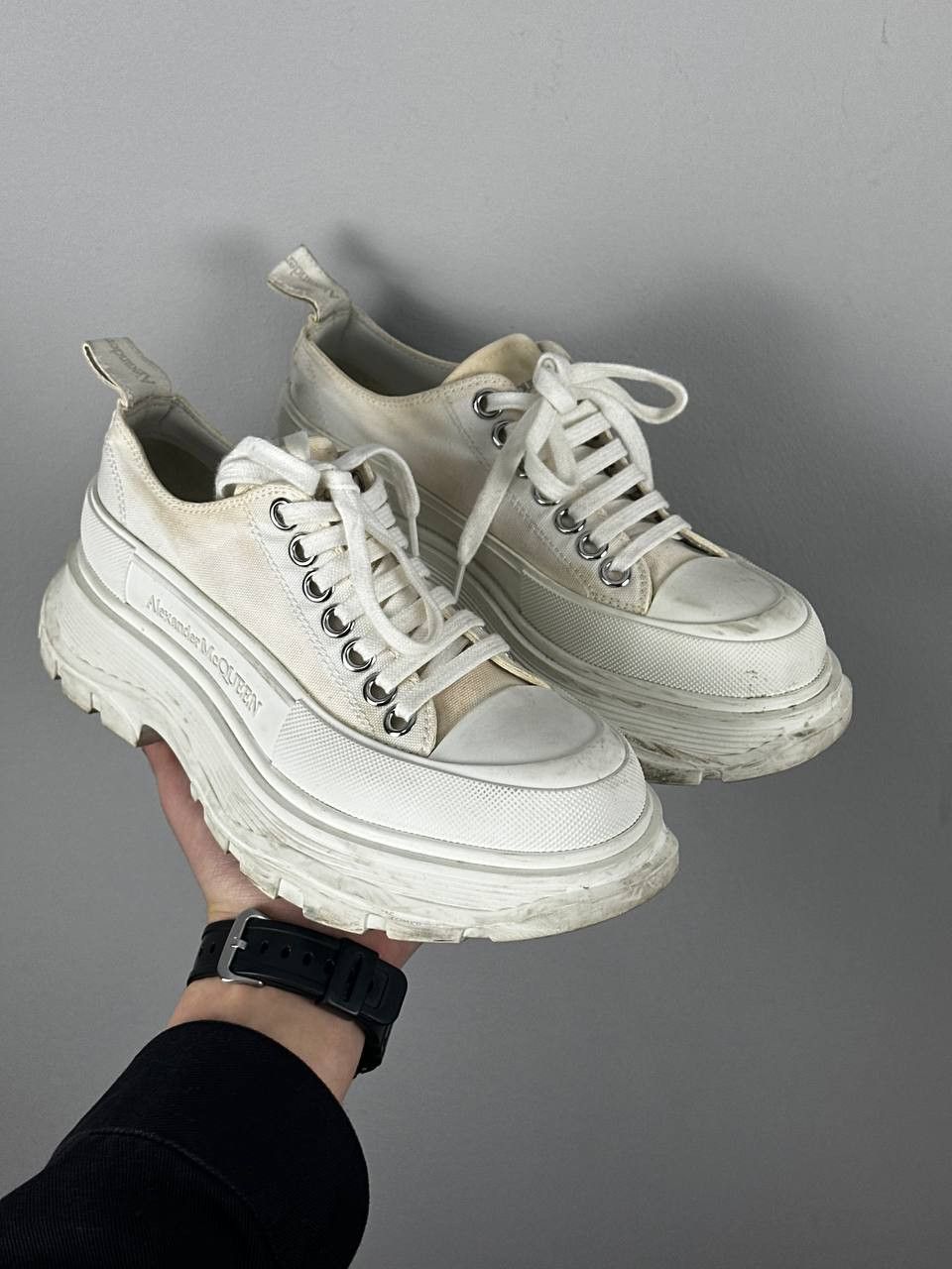Alexander McQueen Alexander McQueen Tread Slick White Canvas Low Top Sneakers Size US 6 / IT 36 - 2 Thumbnail