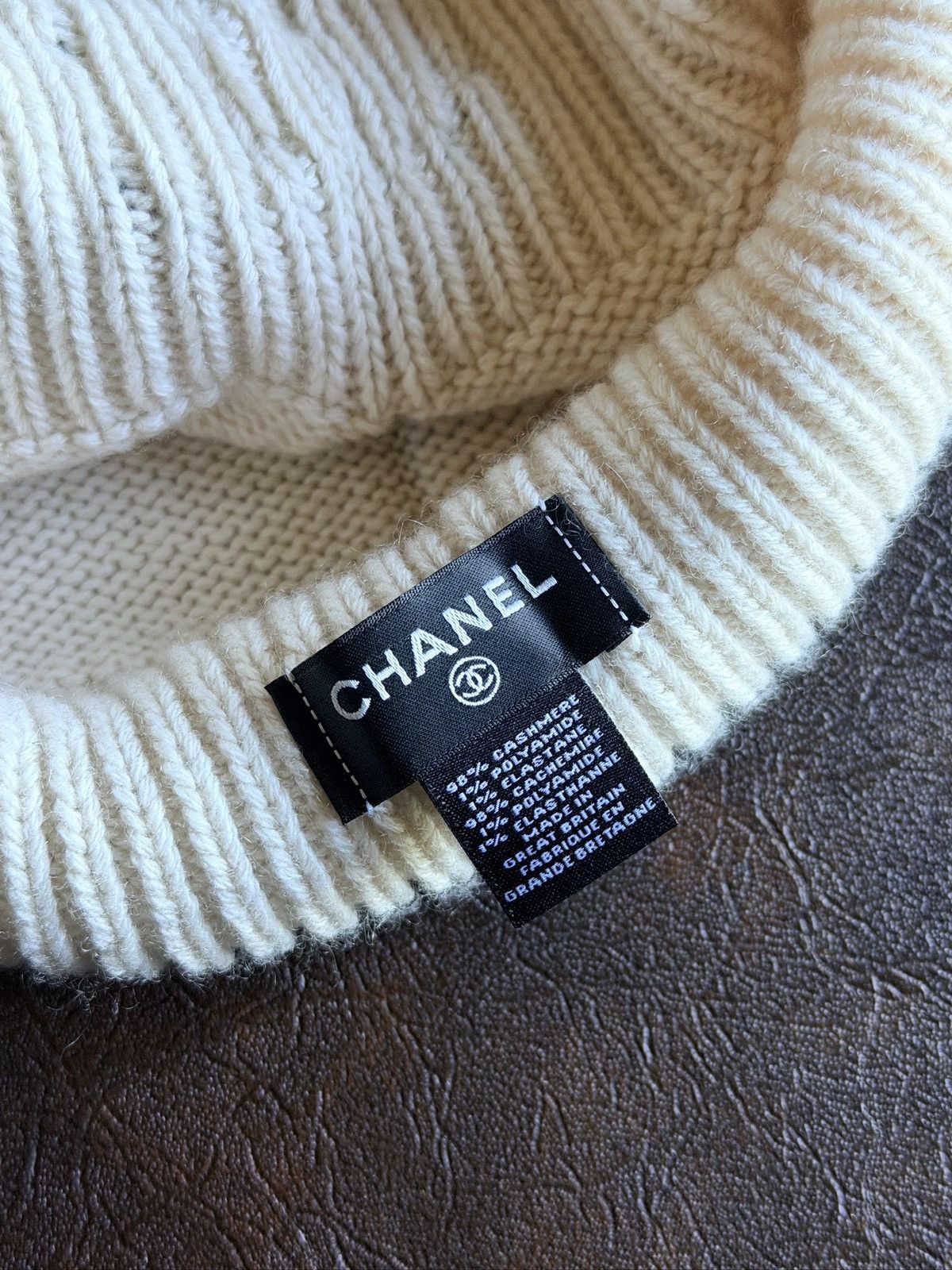 Chanel Chanel Cashmere Balaclava Face Mask Size ONE SIZE - 4 Thumbnail