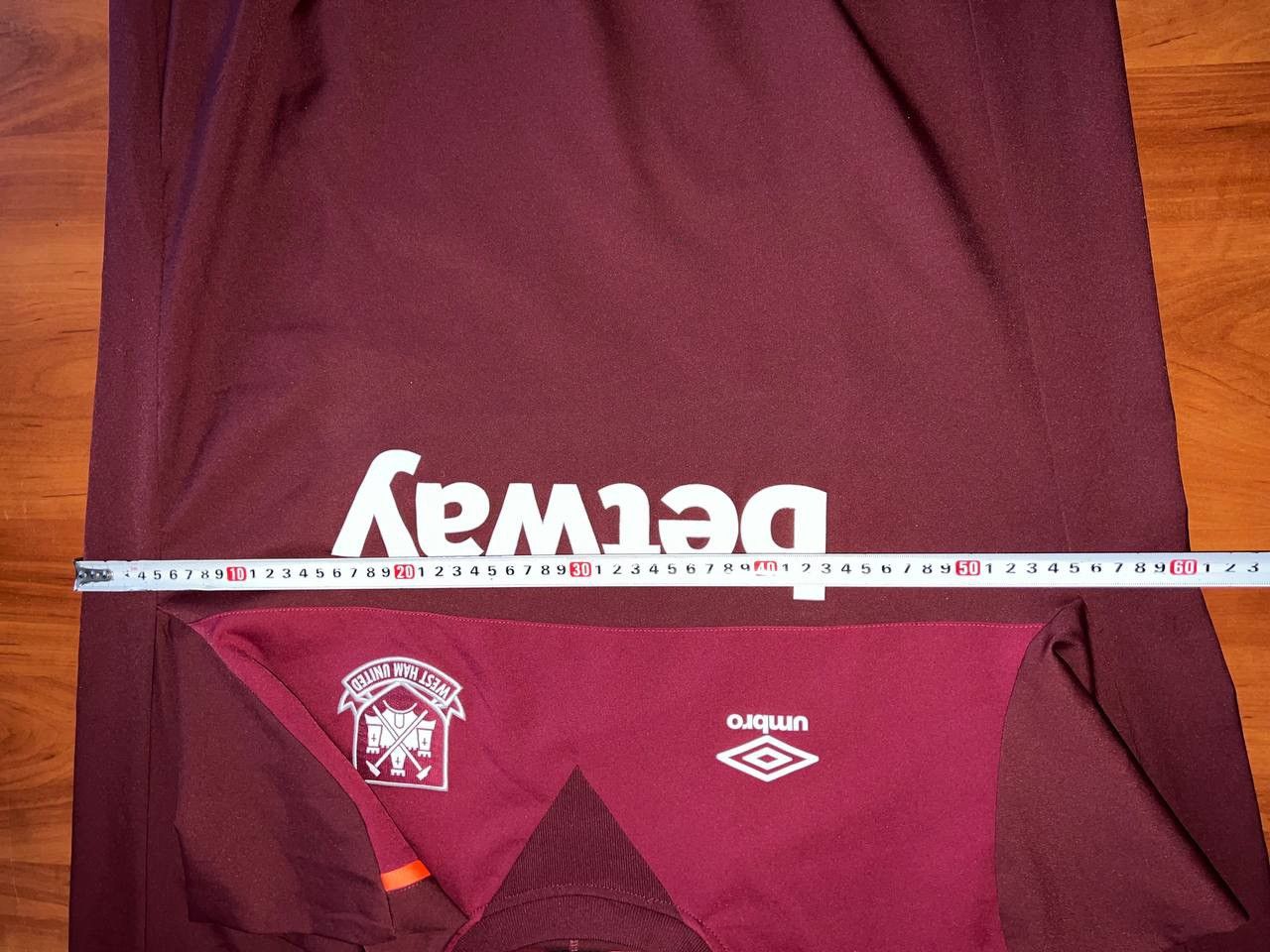 Umbro 2020/21 WEST HAM UNITED TRAINING SOCCER FOOTBALL JACKET SZ L Size US L / EU 52-54 / 3 - 14 Thumbnail