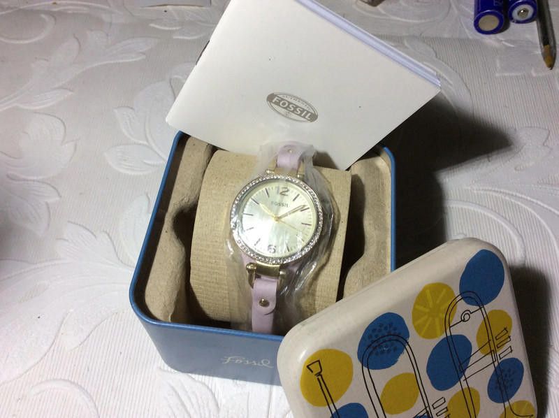 Fossil Fossil ladies silver dial leather strap watch Size ONE SIZE - 1 Thumbnail