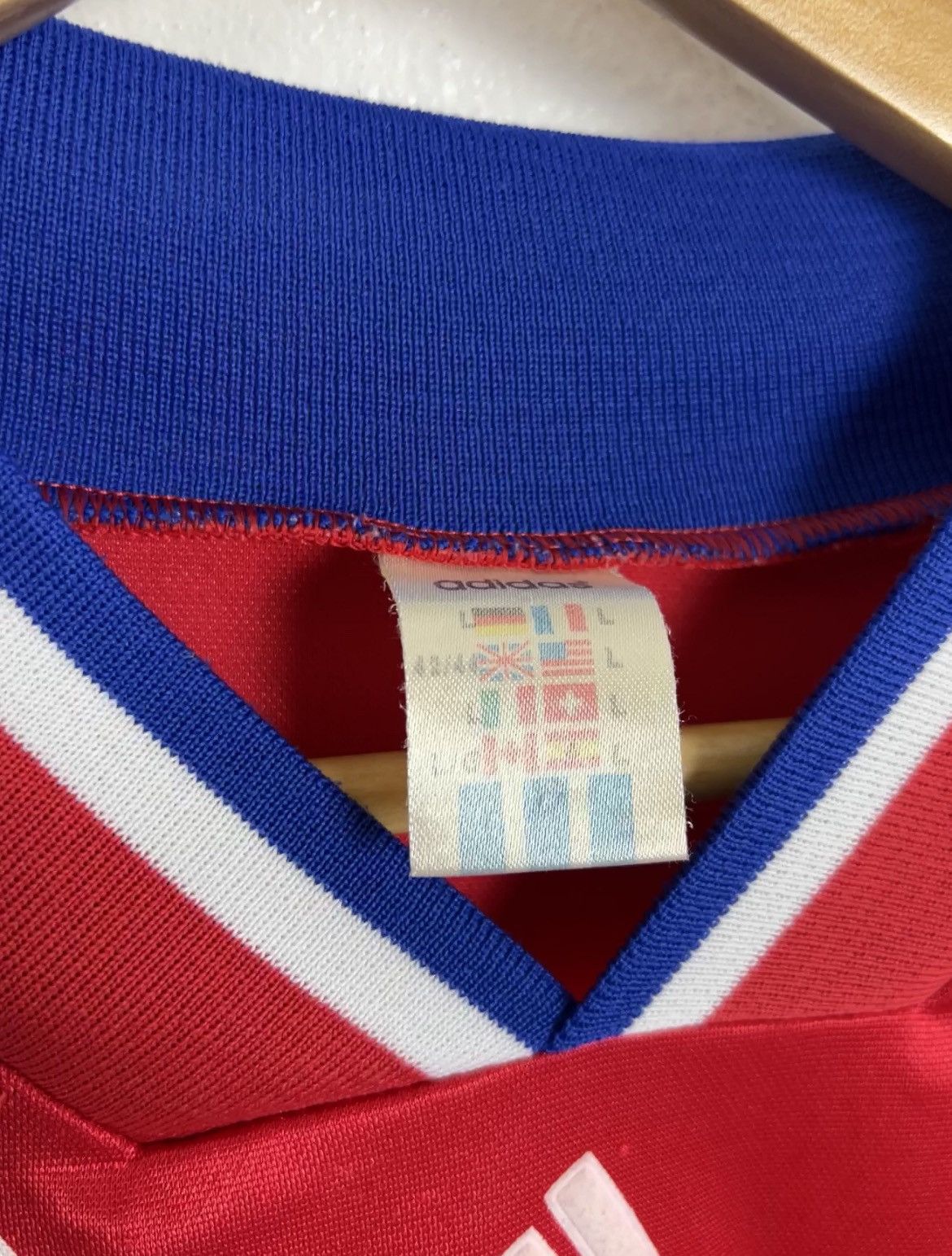 Adidas 90s Vintage Adidas Bayern Munchen 1993/94/95 Home Kit Jersey Size US L / EU 52-54 / 3 - 8 Thumbnail