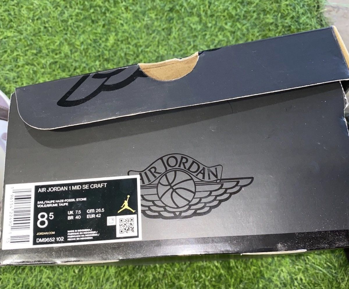 Jordan Brand Air Jordan 1 Mid SE Craft ‘Inside Out - Taupe Haze’ 2023 Size US 8.5 / EU 41-42 - 8 Thumbnail