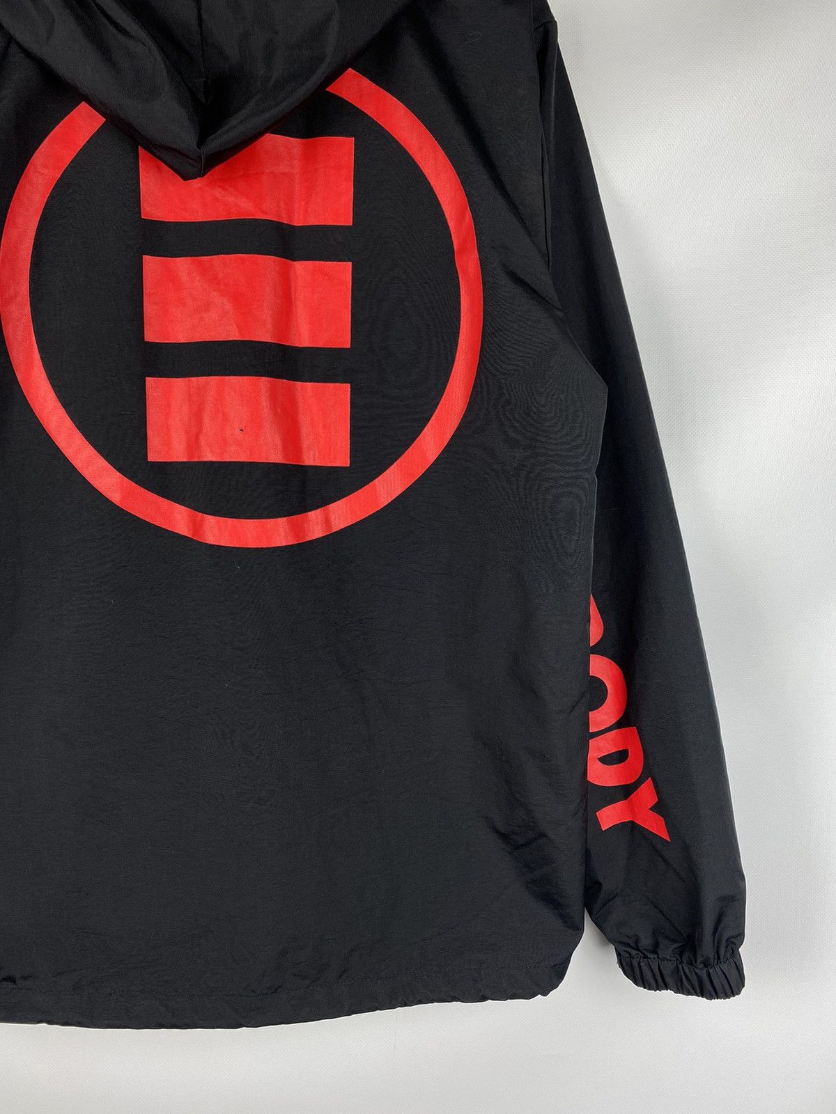 Independent Trading Co. Independent men’s hooded windbreaker jacket size M Size US M / EU 48-50 / 2 - 18 Thumbnail