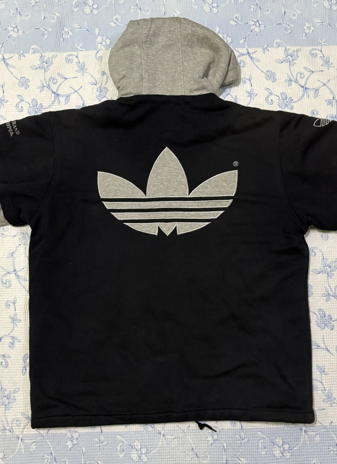 Adidas Adidas Hoodies Big Logo Vintage Size US M / EU 48-50 / 2 - 10 Thumbnail