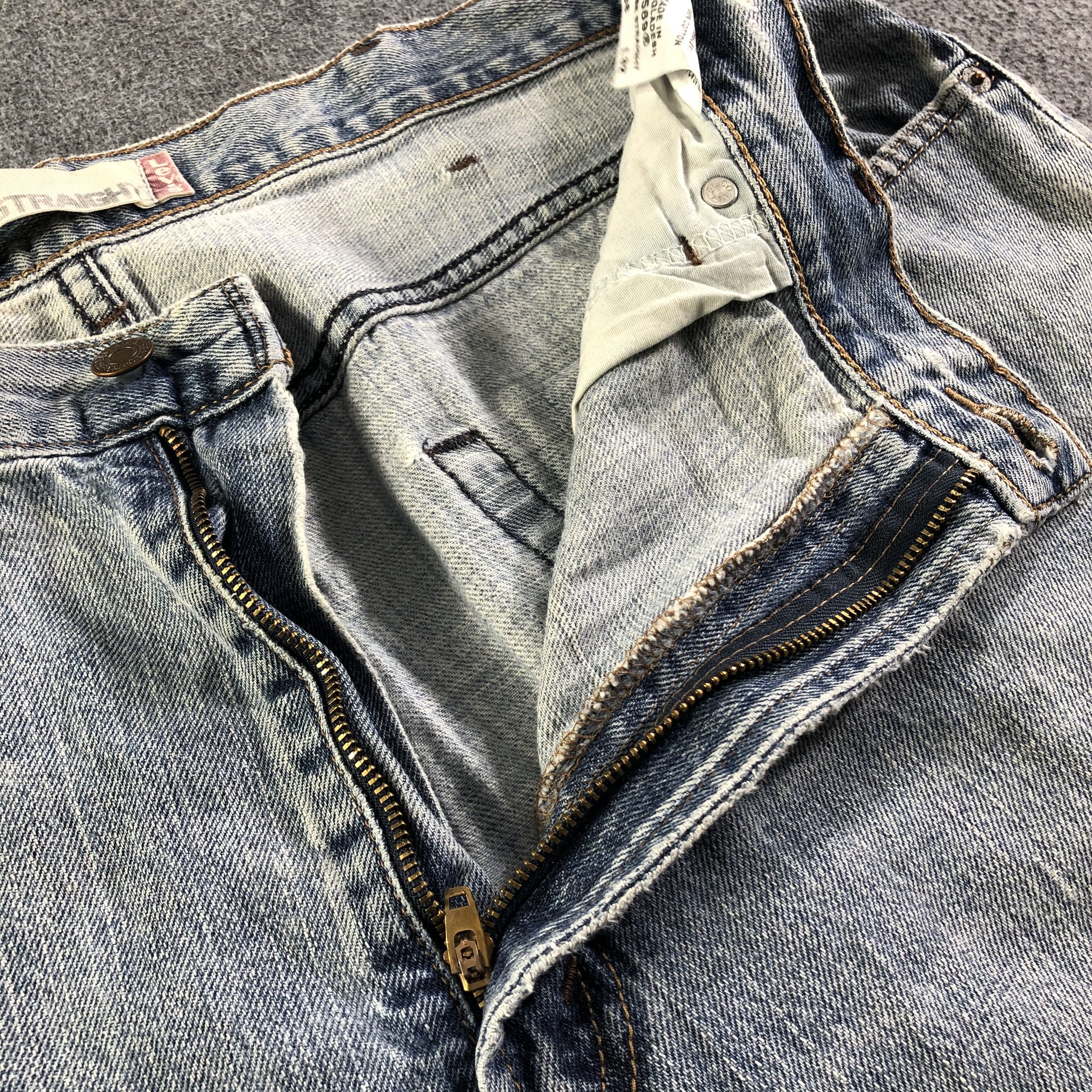 Levi's Vintage Light Wash Levis 569 Jeans-J4506 Size US 38 / EU 54 - 8 Thumbnail
