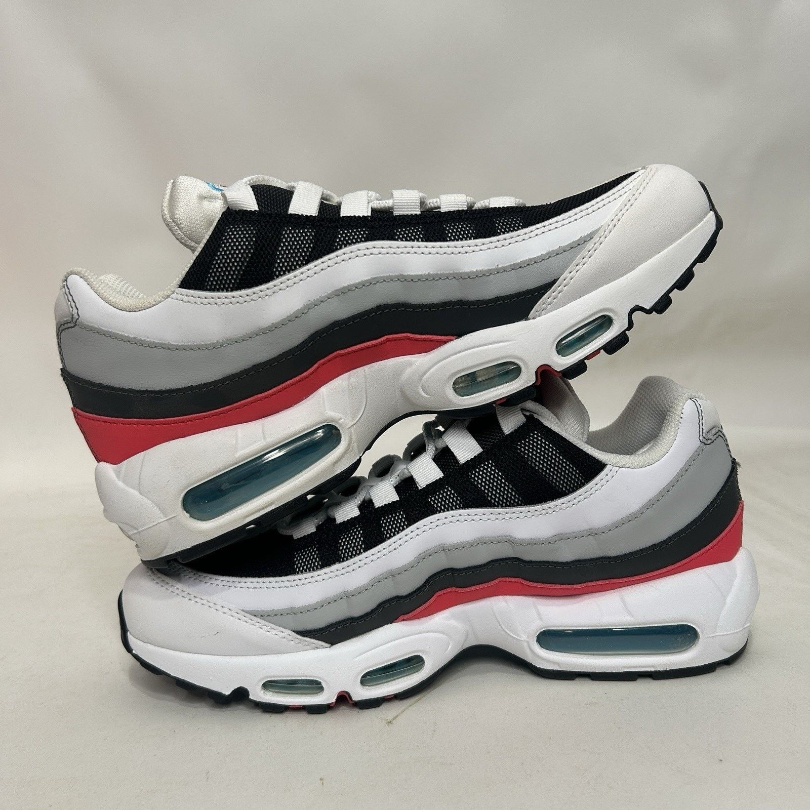 Nike Nike Air Max 95 OG “Glass Blue White Fusion Red” Size US 8.5 / EU 41-42 - 3 Thumbnail