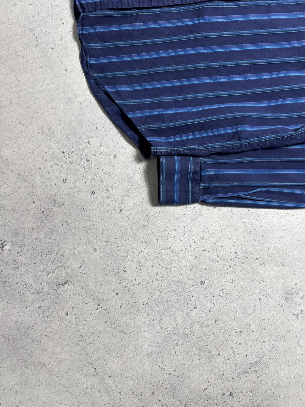 Yves Saint Laurent Yves Saint Laurent YSL Luxury Striped Button Up Shirt Size M Size US M / EU 48-50 / 2 - 4 Thumbnail