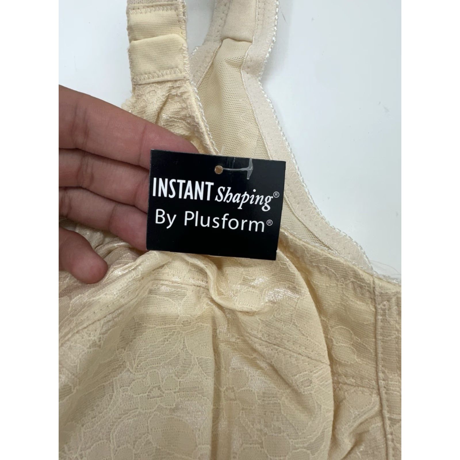 Vintage Plusform Instant Shaping Bra 42D Full Figure No Wire Beige Front Closure NWTs Bra Women 42D Beige Front Clasp Size ONE SIZE - 4 Thumbnail