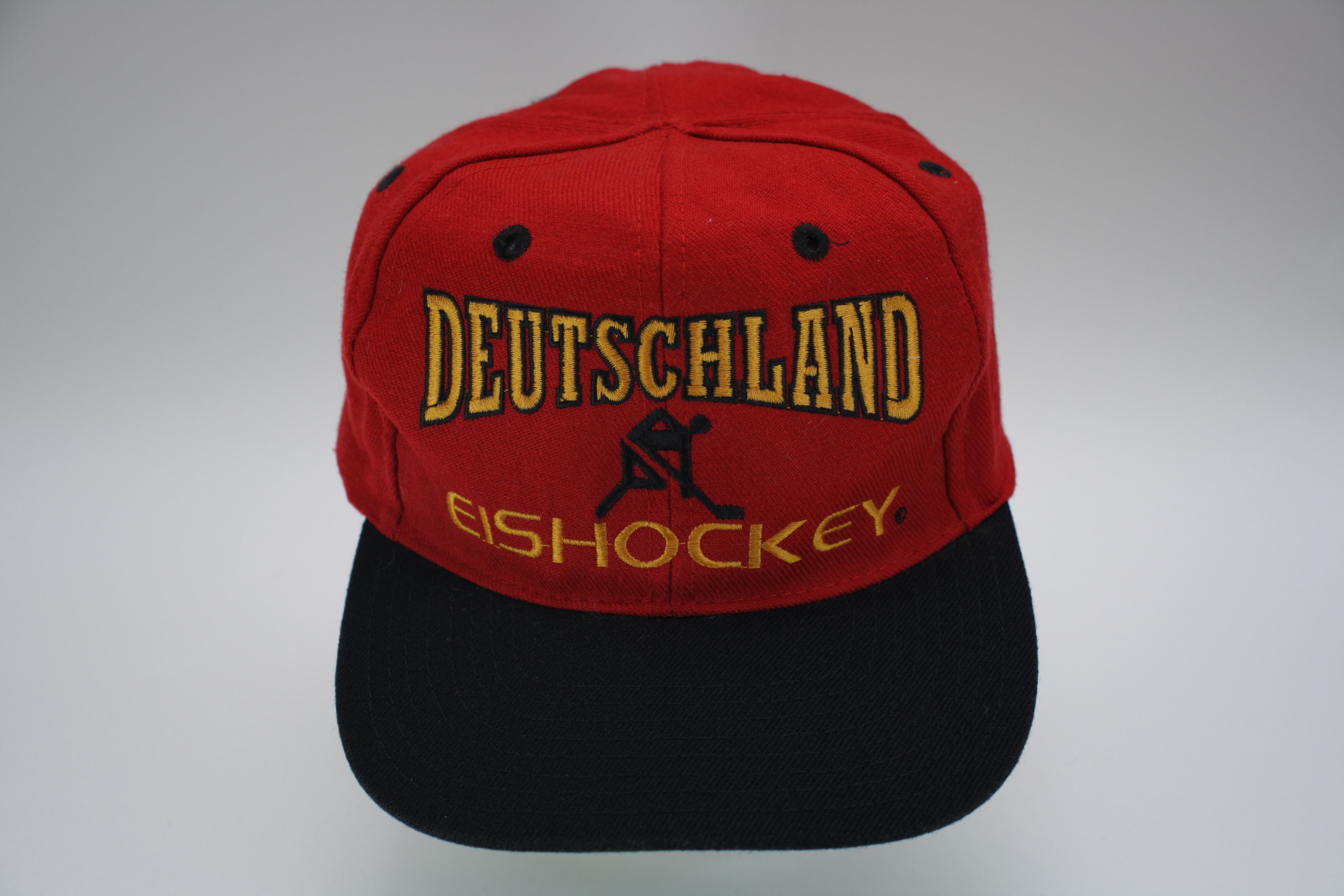 NHL Vintage Metzen Athletic Munchen Deutschland Eishockey Hat Size ONE SIZE - 1 Thumbnail