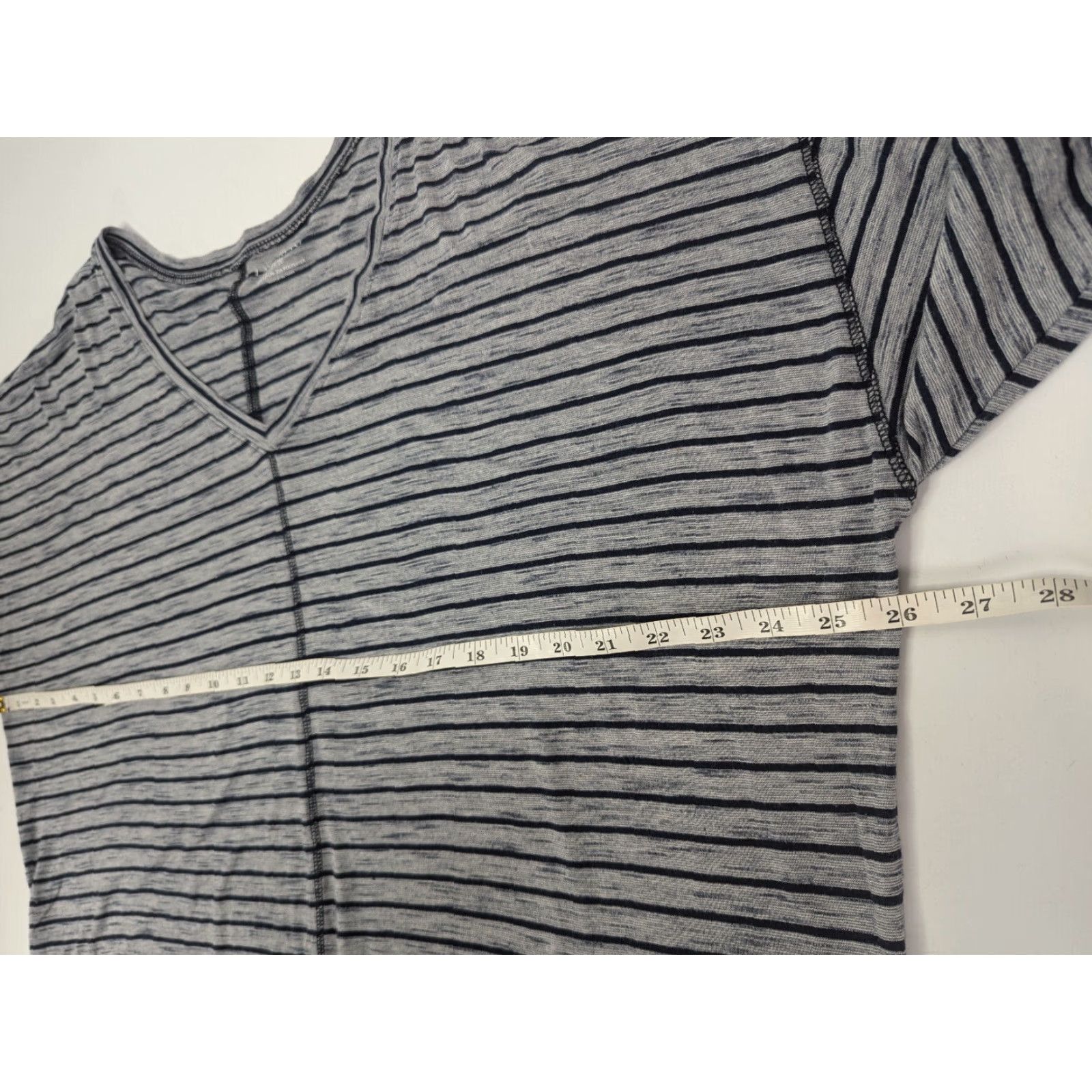 Vintage Lane Bryant Shirt Women's 18/20 Gray Striped Short Sleeve V-Neck Plus Size Size XXL / US 16-18 / IT 52-54 - 4 Thumbnail