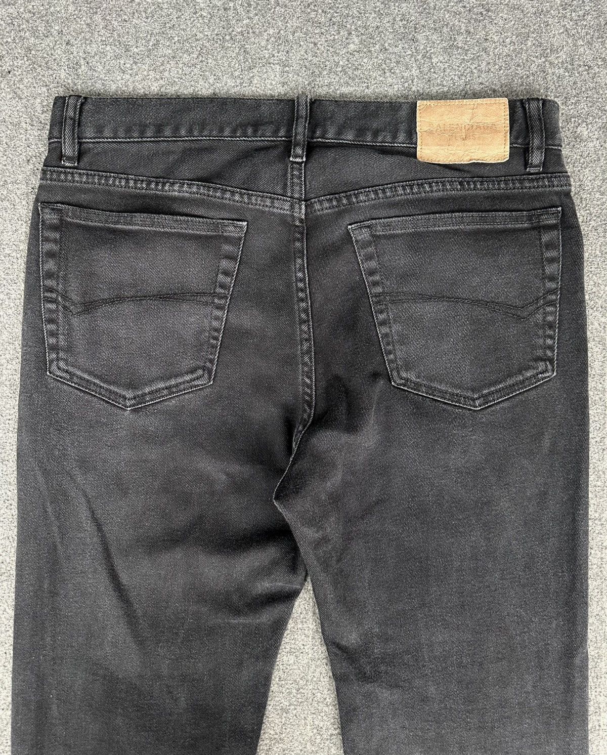 Balenciaga Balenciaga - Demna Gvasalia 2021 Straight Cut Jeans - Washed Size US 32 / EU 48 - 9 Thumbnail