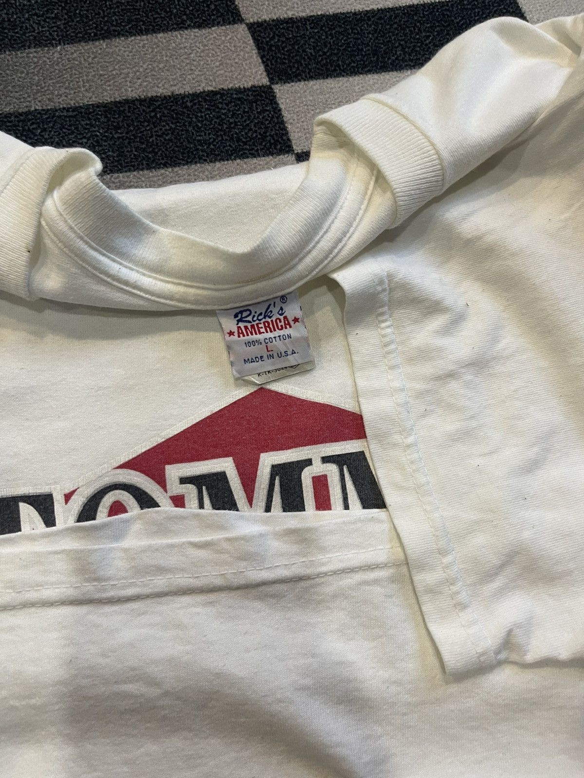 Tommy Hilfiger Rare Vintage 90s Tommy Hilfiger Sports Graphic Tee Size US L / EU 52-54 / 3 - 4 Thumbnail