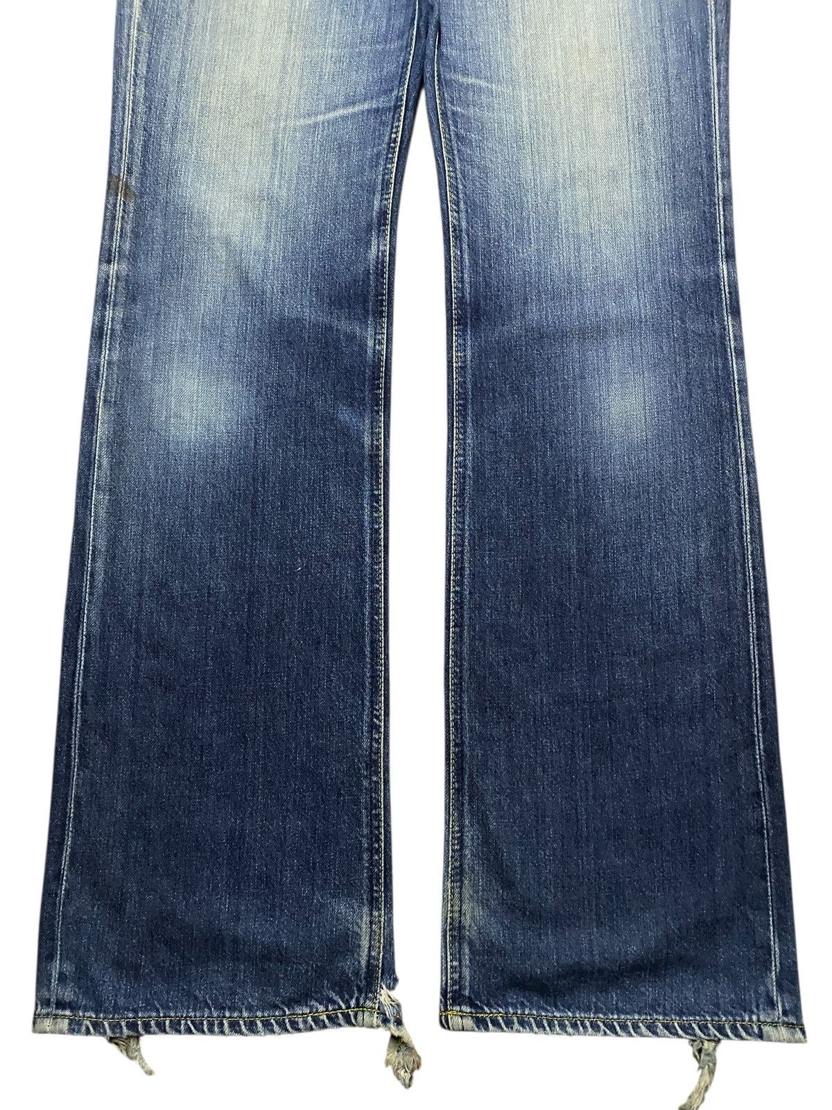 Issey Miyake × Lee Vintage Lee Riders Faded Wash Distressed Flare Jeans Size US 32 / EU 48 - 5 Thumbnail