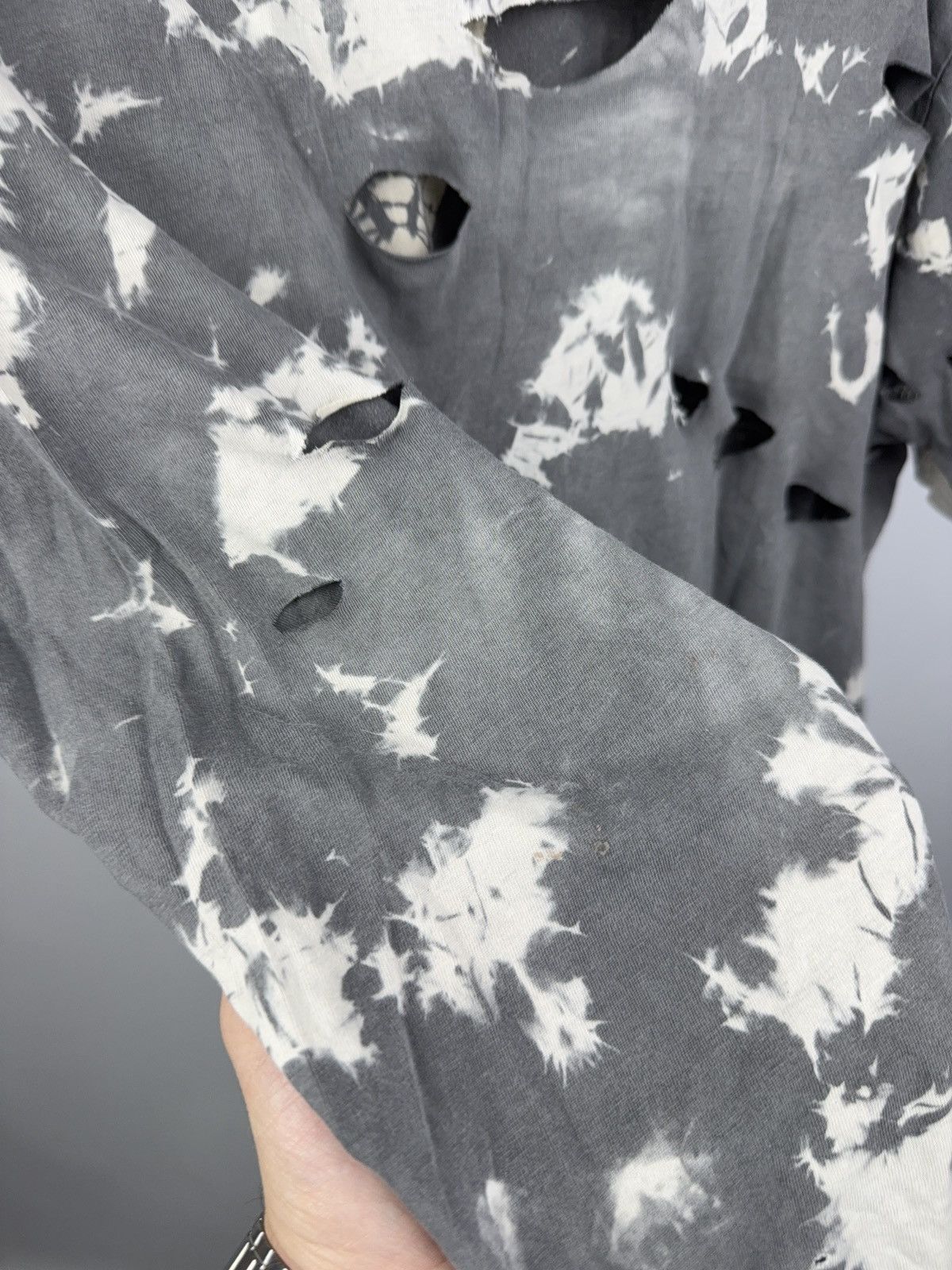 Japanese Brand Retro 90s Destroyed Bleached Tie Dye Distressed Grunge Tee Size US L / EU 52-54 / 3 - 11 Thumbnail