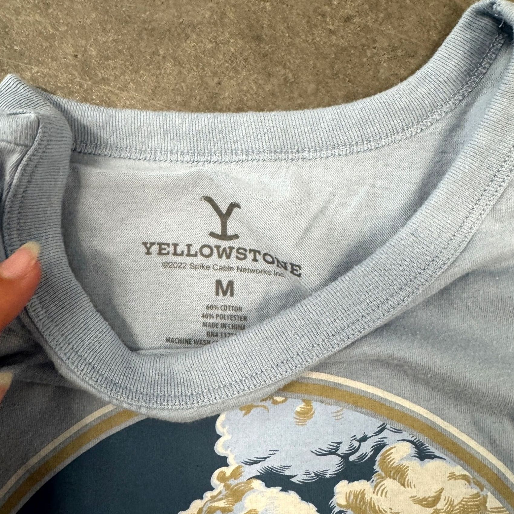 Vintage VINTAGE Yellowstone Dutton Ranch Montana Blue Nature Graphic Tee M Mens Black Size US M / EU 48-50 / 2 - 3 Thumbnail