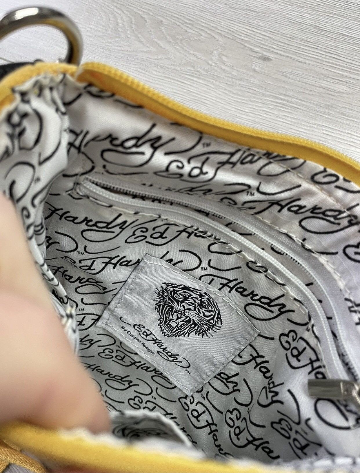 Christian Audigier × Ed Hardy × Vintage 🔥Rare vintage ED HARDY messenger /shoulder bag Size ONE SIZE - 7 Thumbnail