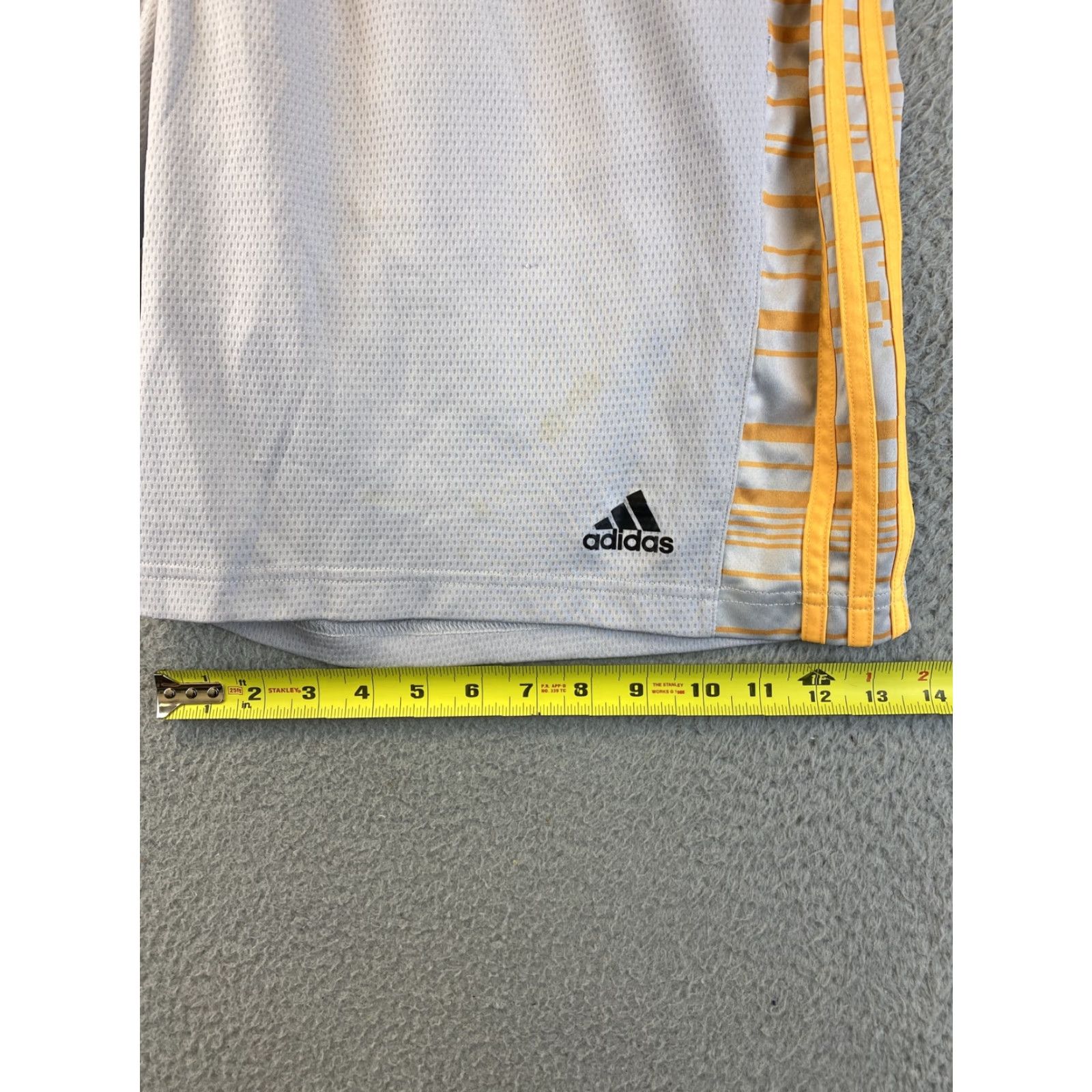 Adidas VINTAGE Adidas Athletic Shorts Men's XL Gray Yellow Activewear 89-10 Size US 36 / EU 52 - 7 Thumbnail
