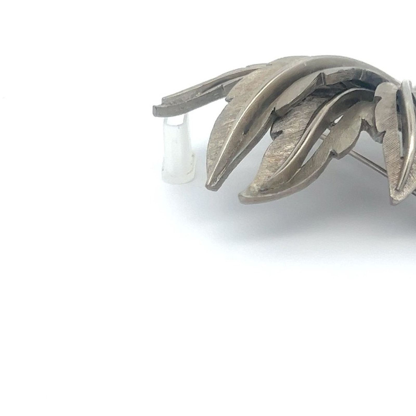 & Other Stories Vintage Signed JJ (Jonette Company) Silver Toned Leaf Brooch Size ONE SIZE - 7 Thumbnail