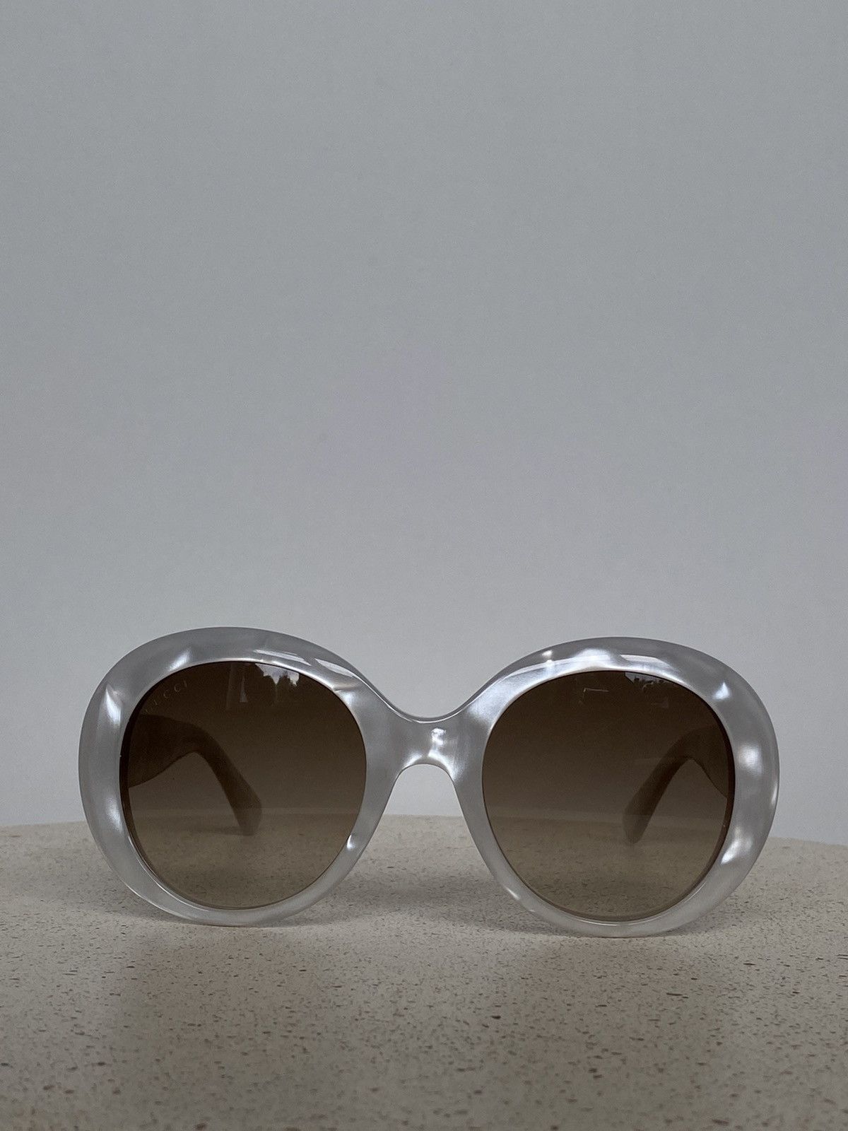 Gucci Gucci GG gold logo Pearl Round Sunglasses Size ONE SIZE - 4 Thumbnail
