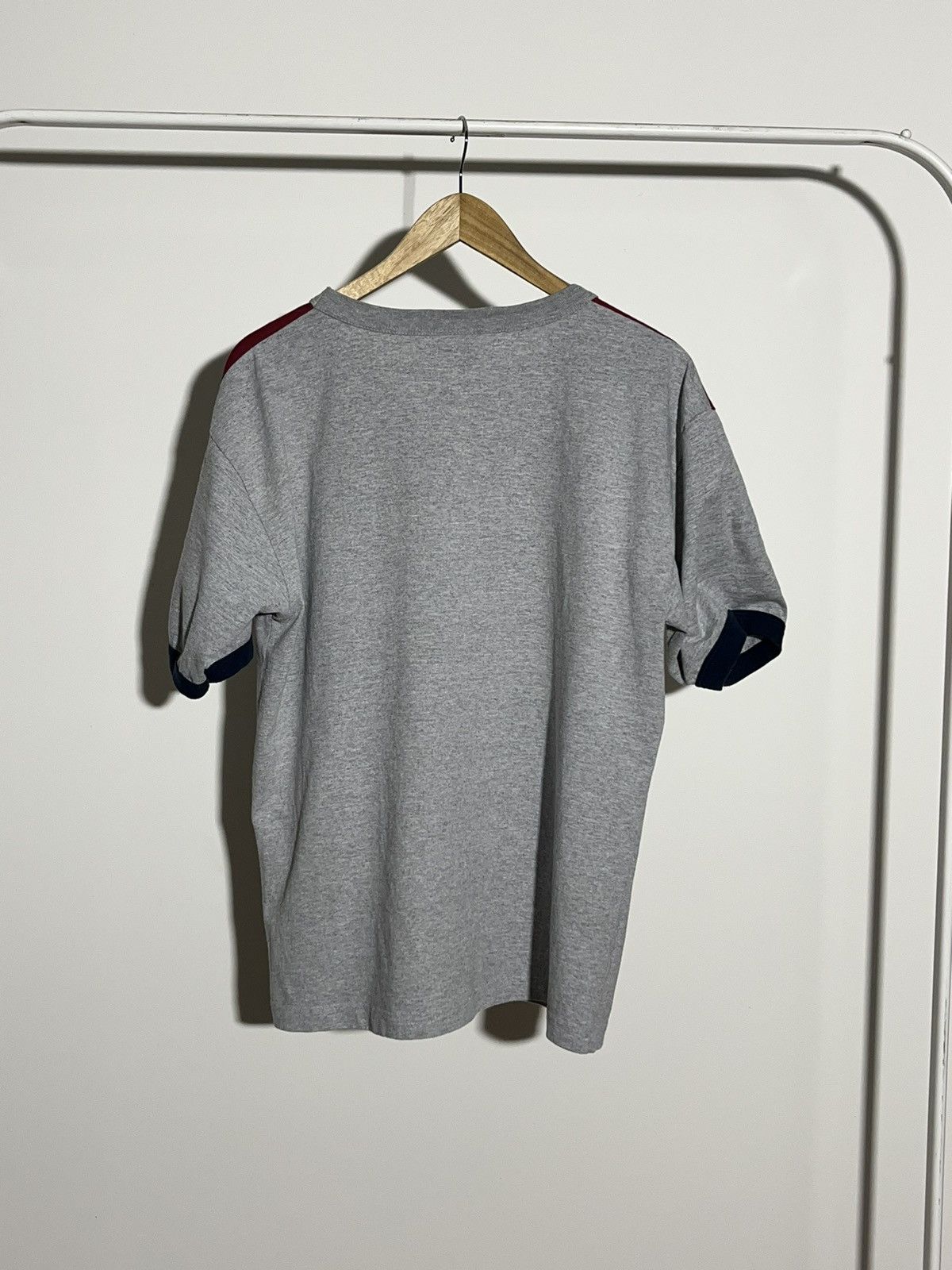 Disney × Mickey Mouse Dog pluto disney vintage t shirt made in usa Size US L / EU 52-54 / 3 - 6 Thumbnail