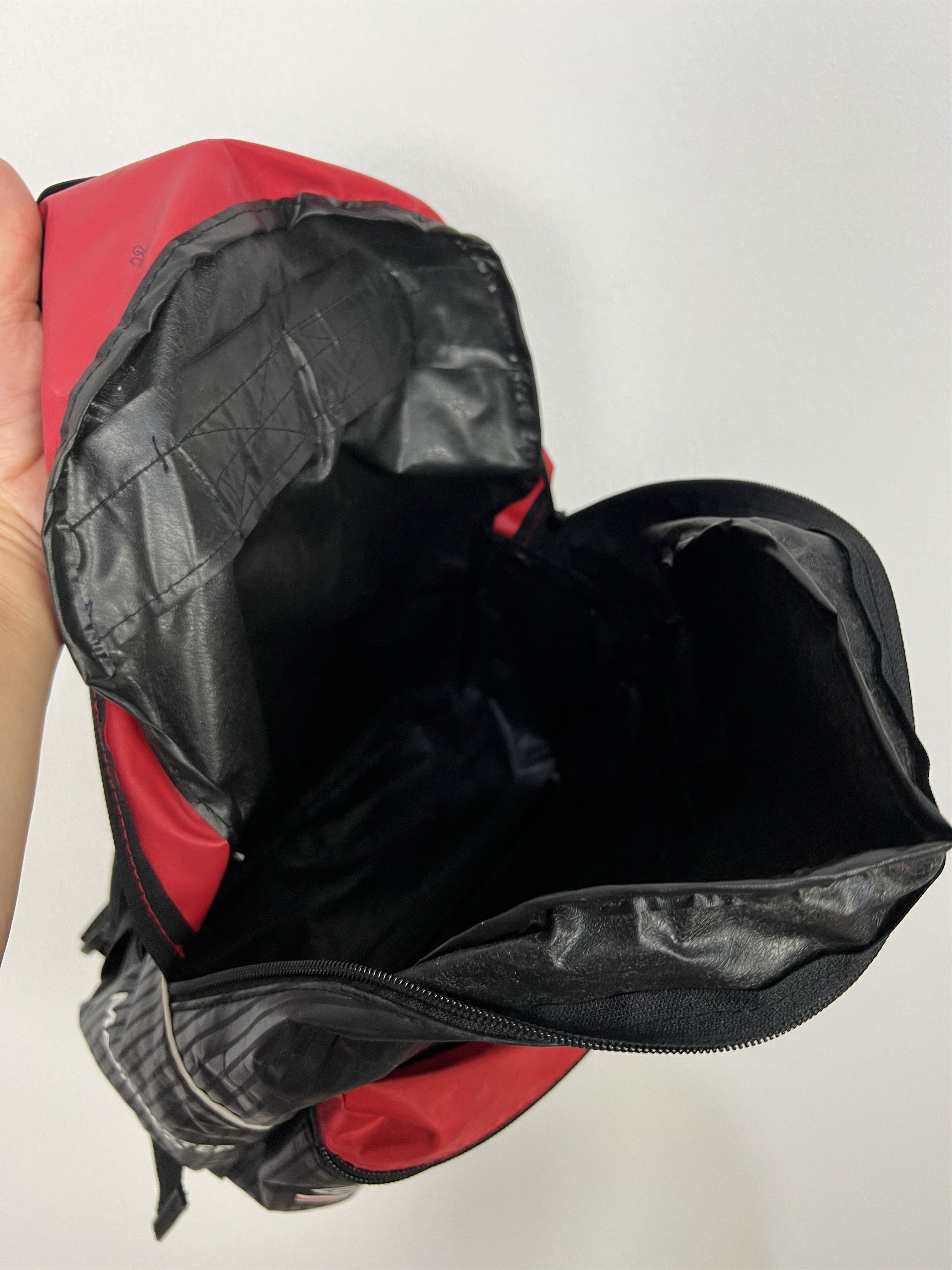 Umbro Vintage 90's Umbro Manchester United Backpack Rucksack Size ONE SIZE - 10 Thumbnail
