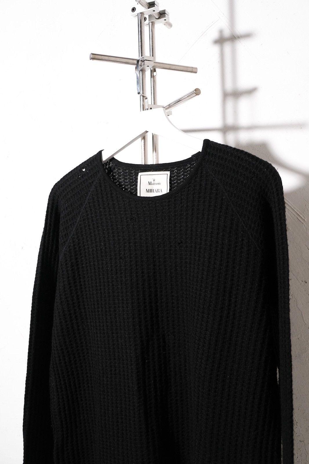 Maison MIHARA YASUHIRO Maison Mihara Yasuhiro Distressed Knit Sweater Size US M / EU 48-50 / 2 - 2 Thumbnail