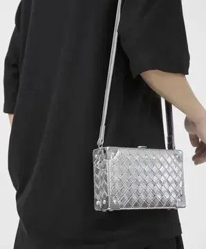 Japanese Brand Faux leather woven box bag shoulder bag Size ONE SIZE - 1 Thumbnail