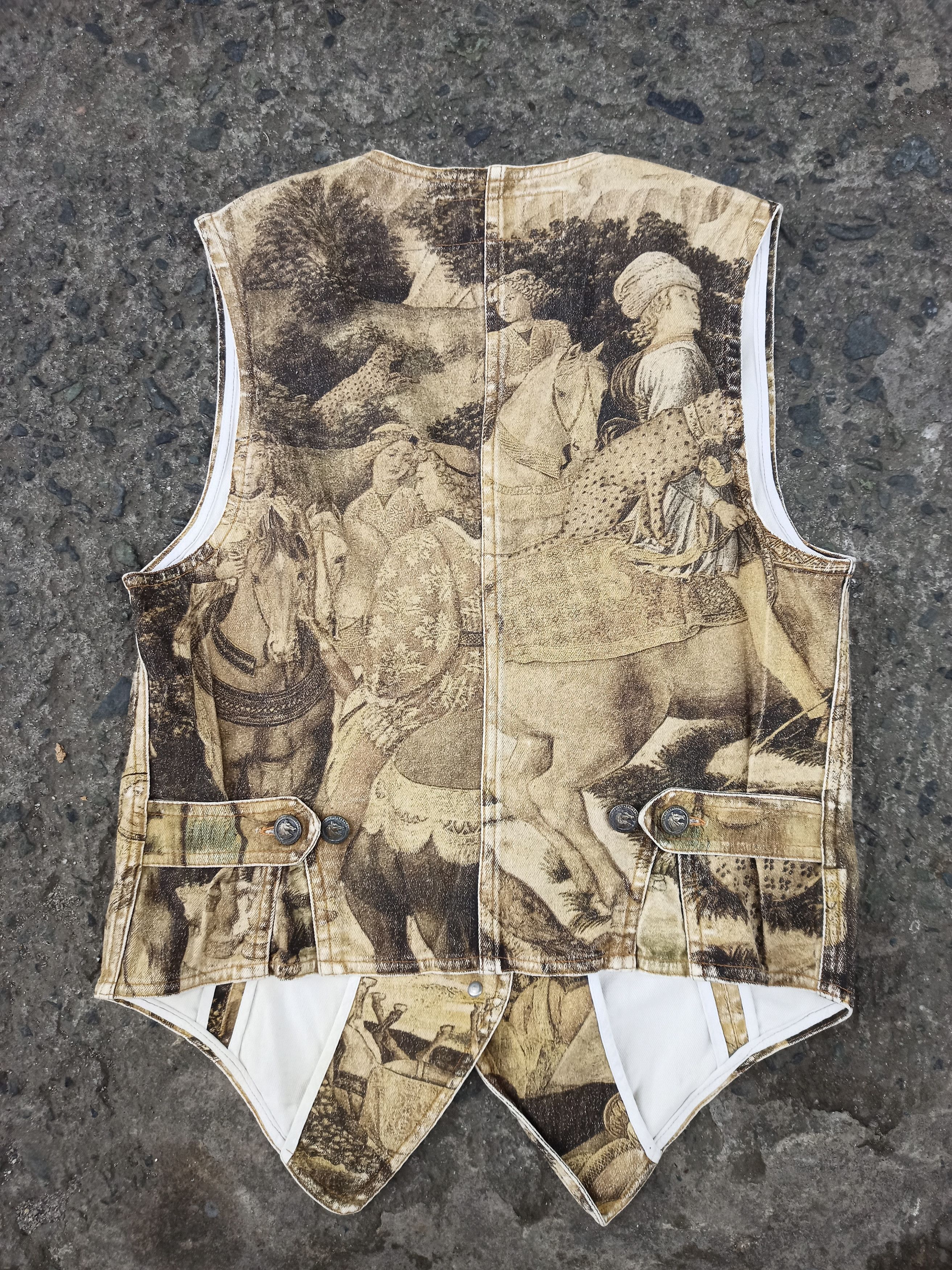 Roberto Cavalli ROBERTO CAVALLI - AW94 - 95 renaissance print vest Size S / US 4 / IT 40 - 3 Thumbnail