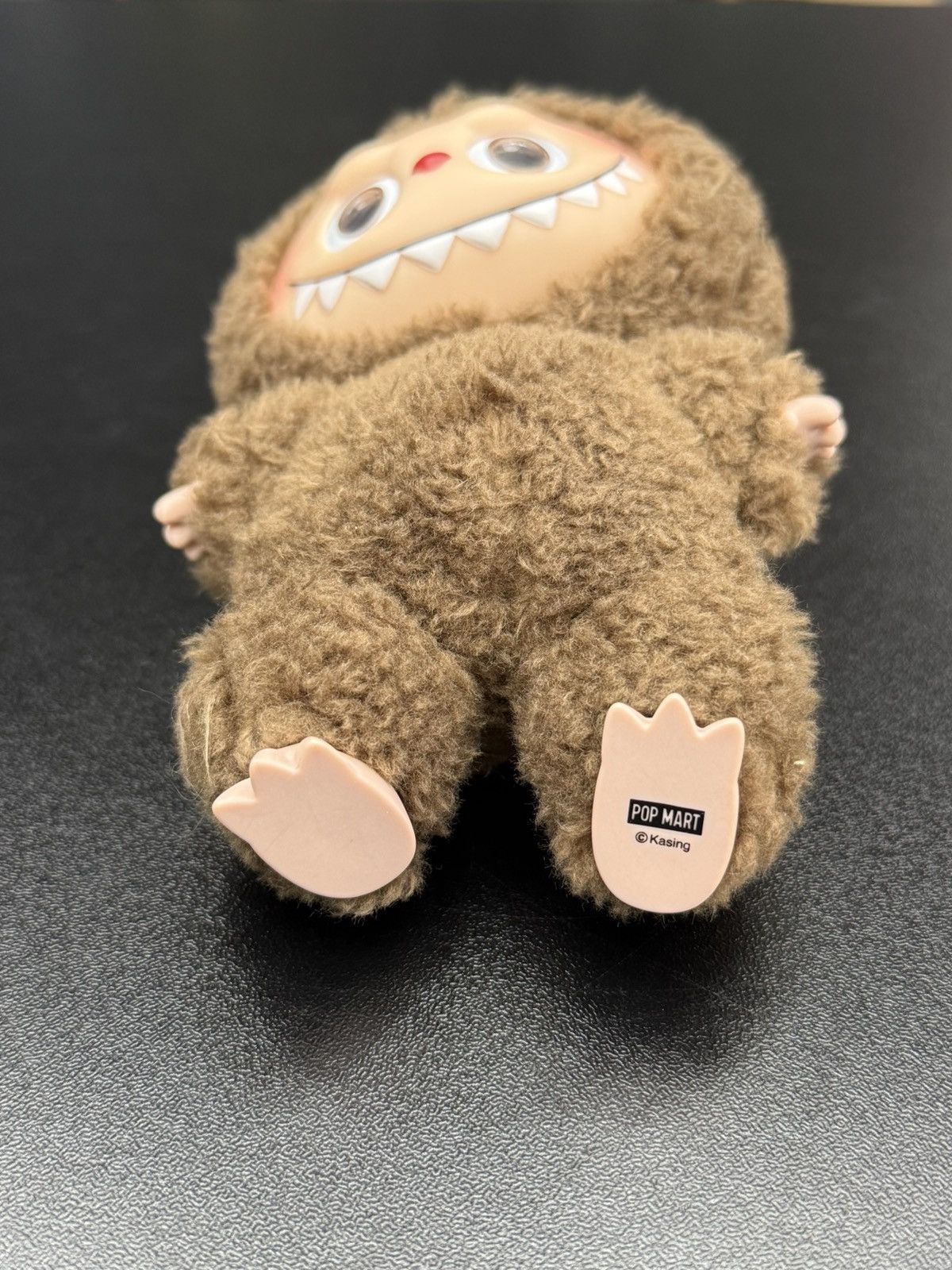 POP MART Labubu Secret Rare Chestnut Cocoa Macaron Brown 🔥 Size ONE SIZE - 3 Thumbnail