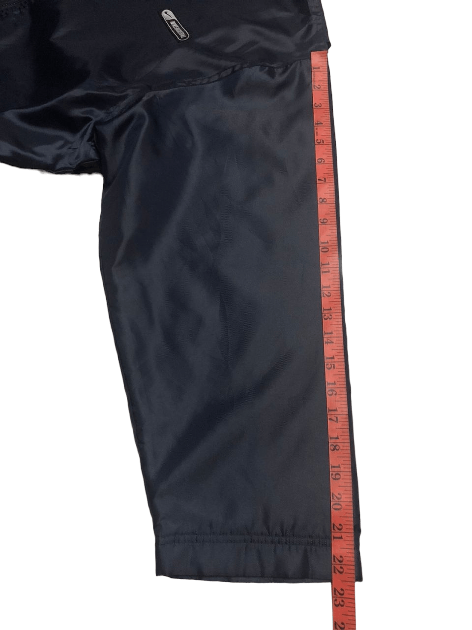 Nike Vintage Nike Basketball Windbreaker Jacket Size US L / EU 52-54 / 3 - 24 Thumbnail