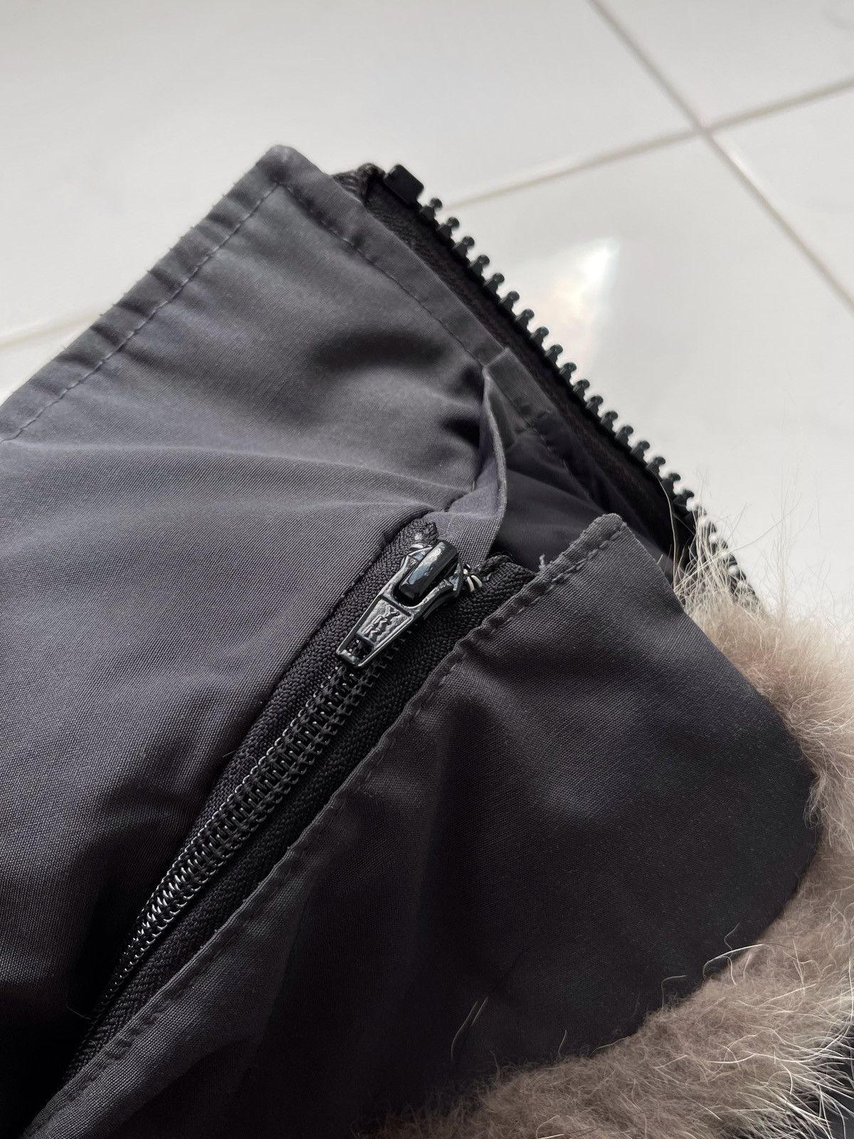 Canada Goose Canada Goose Chateau Parka Size US XL / EU 56 / 4 - 17 Thumbnail