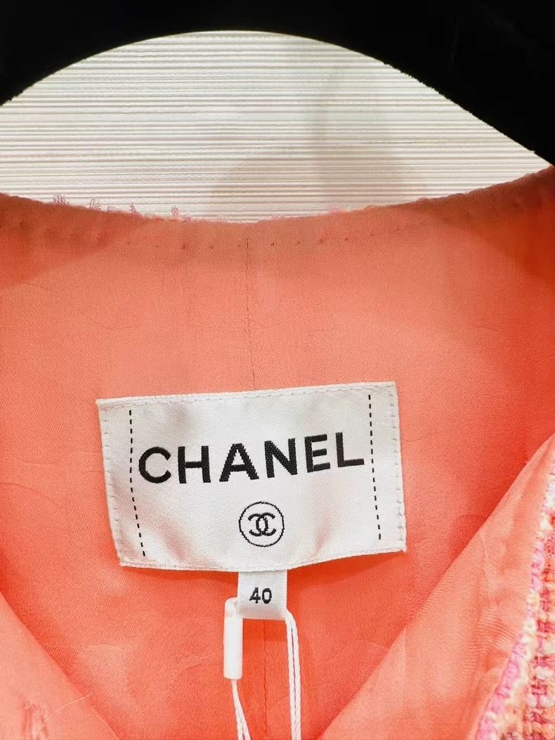 Chanel Chanel 24c pink orange tweed round-neck short jacket Size S / US 4 / IT 40 - 2 Thumbnail