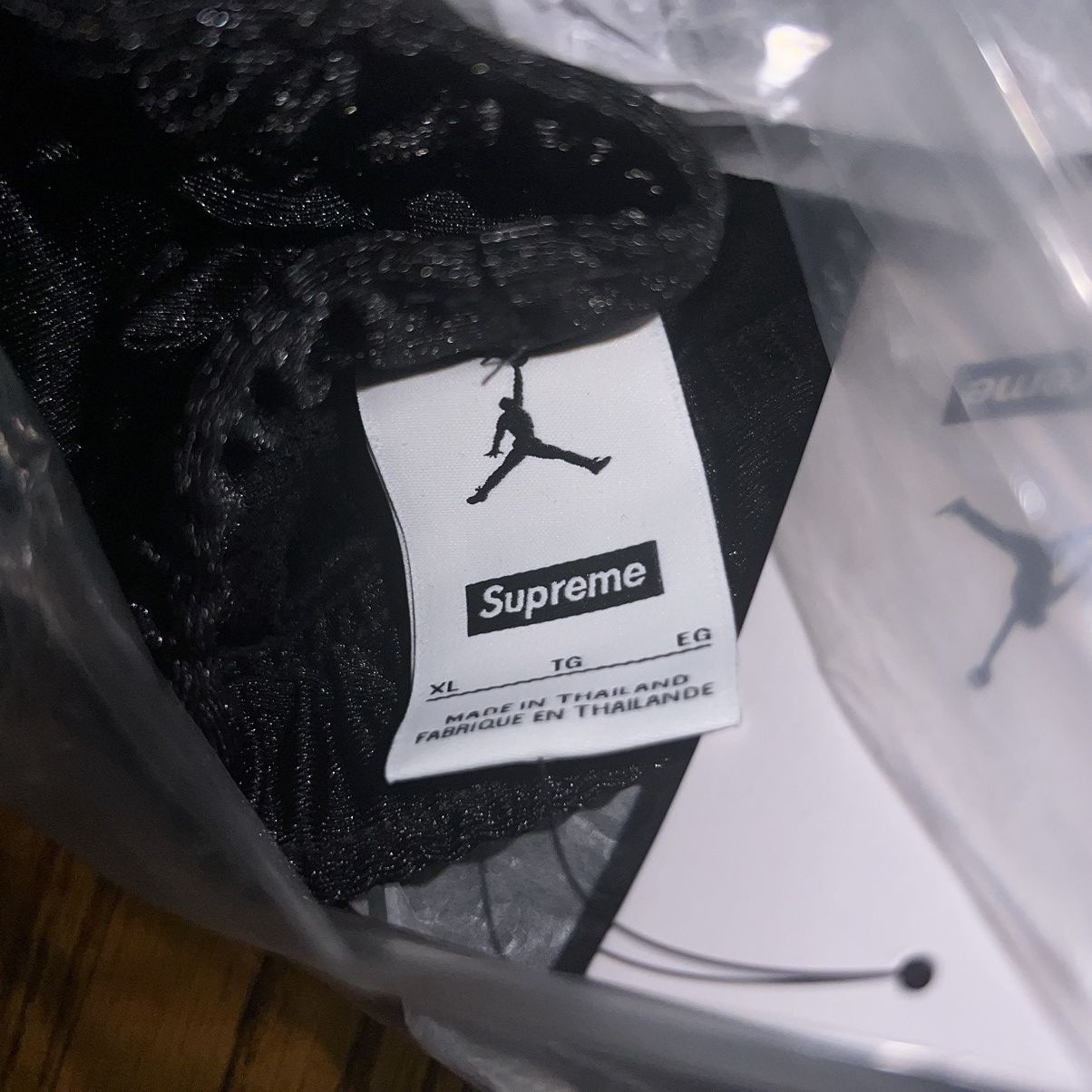 Jordan Brand × Supreme Supreme Jordan Warm Up Shorts Size: XL Size US 35 - 6 Thumbnail