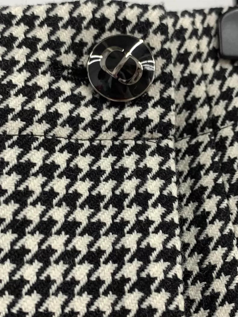 Dior Dior Checked wool skirts and trousers Size 25" / US 0 / IT 36 - 2 Thumbnail