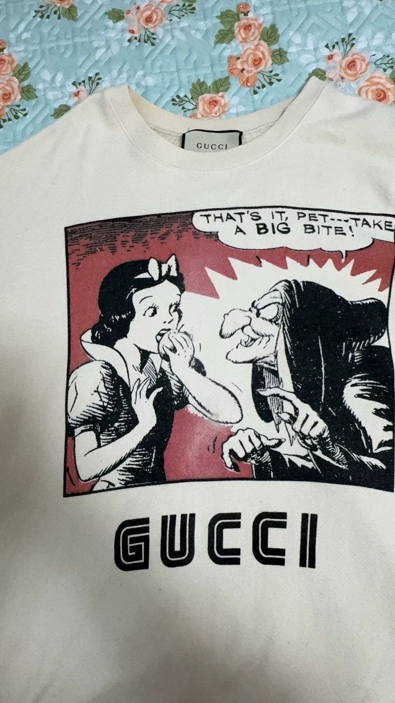 Gucci Gucci Disney Collaboration Sweatshirt with Snow White - dmc Size US L / EU 52-54 / 3 - 1 Thumbnail