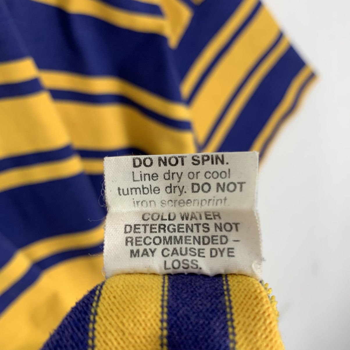 Vintage Vintage CARISBROOK Clothing New Zealand Rugby Hammers Tshirt Size US L / EU 52-54 / 3 - 8 Thumbnail