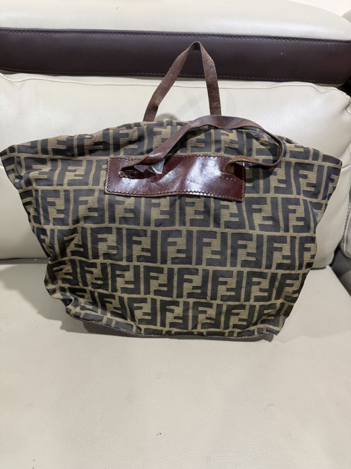 Fendi Authentic Fendi Zucca Monogram FF Hand Bag Size ONE SIZE - 2 Thumbnail