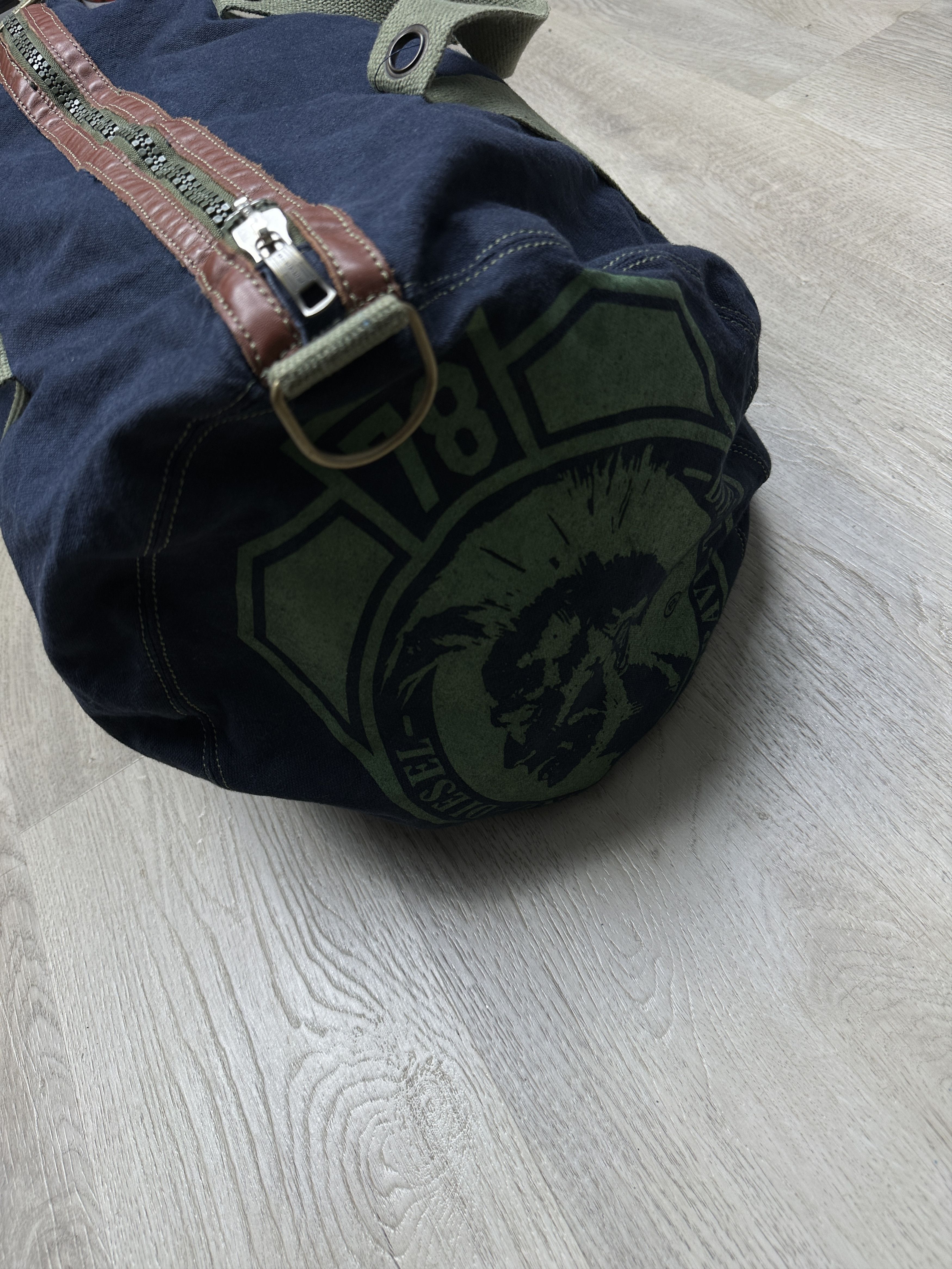 Diesel Diesel Big Logo Punk Boston Travel Bag Drum Bag Size ONE SIZE - 6 Thumbnail