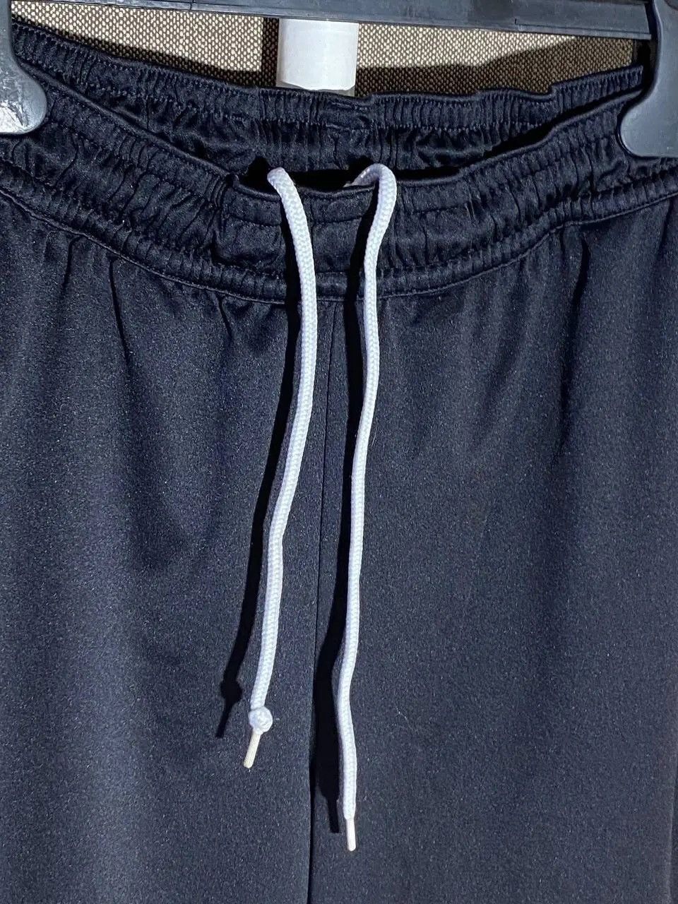 Adidas Liverpool x Adidas 2011 Sportswear Shorts In Black Size US 33 - 3 Thumbnail