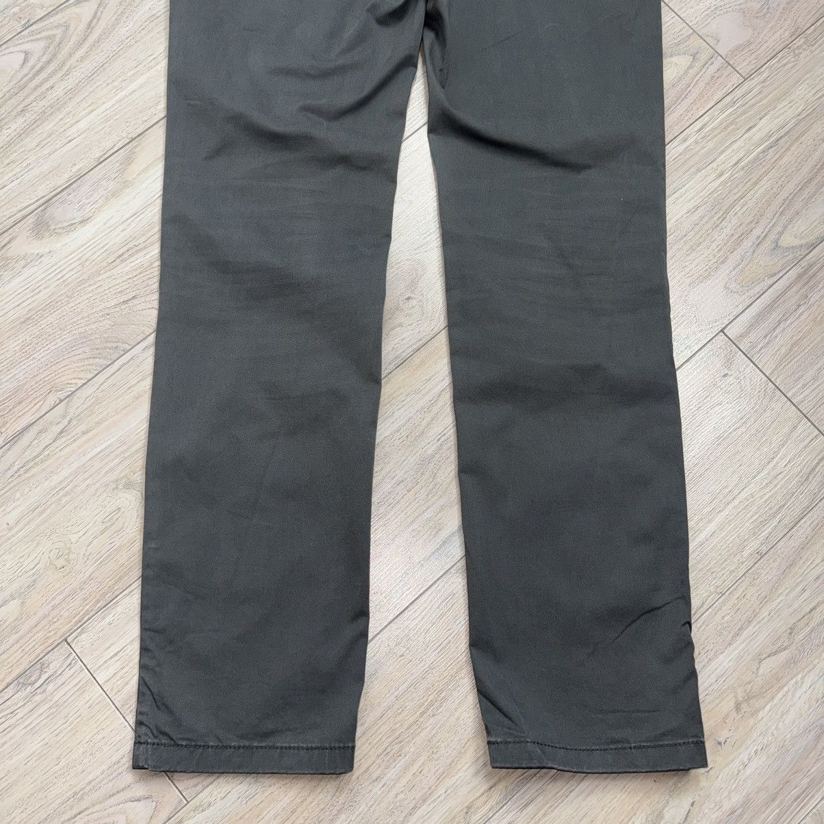 Tommy Hilfiger Essential Tommy Hilfiger Straight Fit Denton Chino Pants Size US 34 / EU 50 - 13 Thumbnail