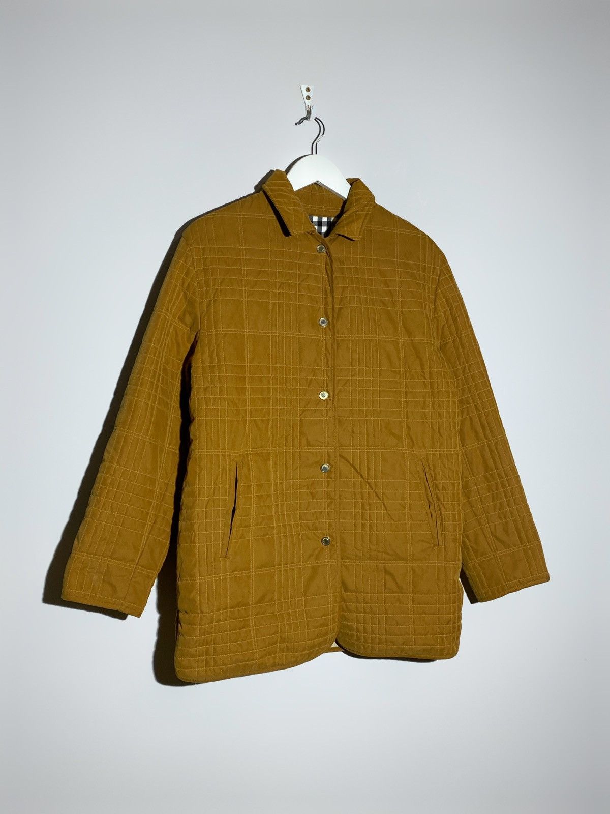 Burberry Burberry’s vintage nova check quilted jacket Size US M / EU 48-50 / 2 - 2 Thumbnail