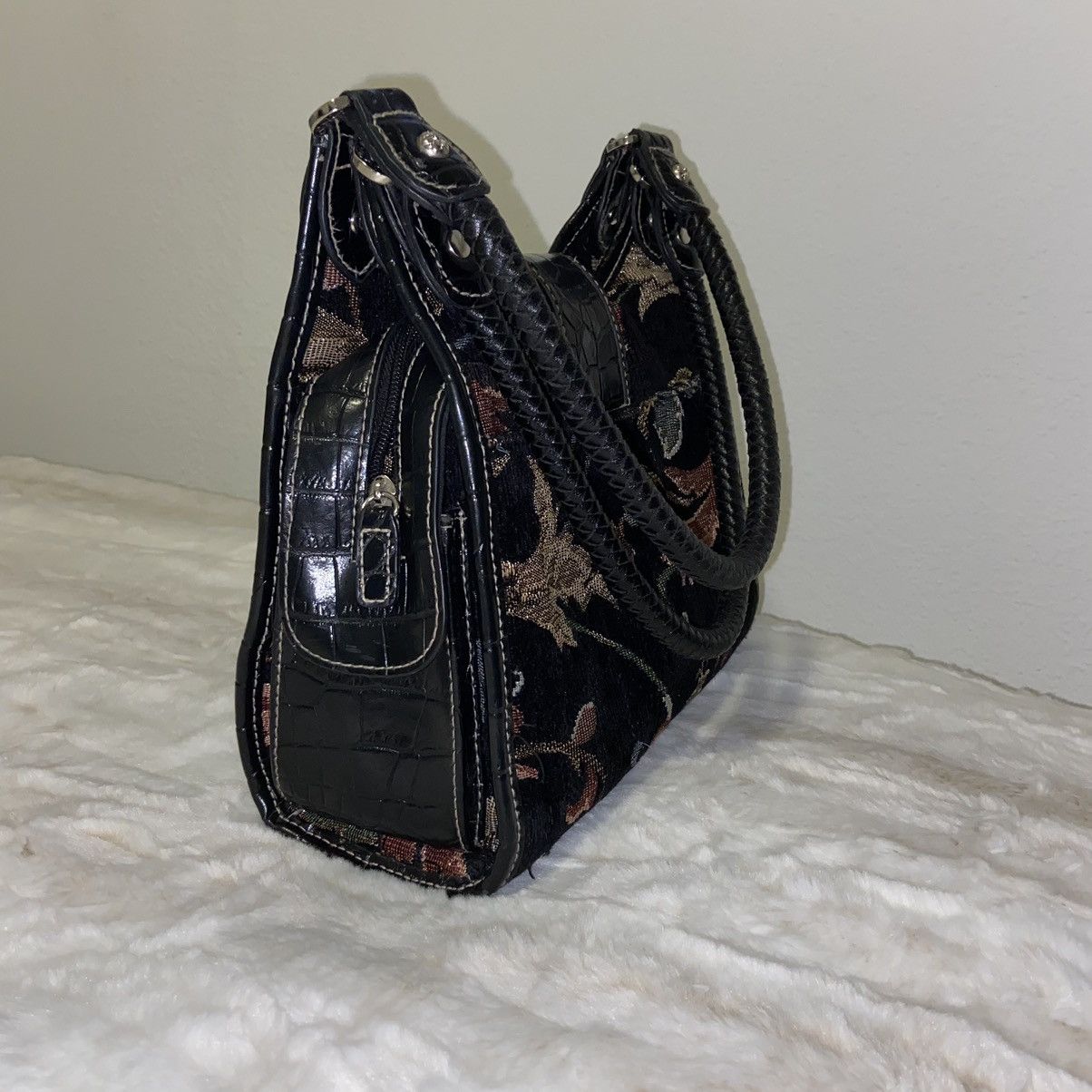 Vintage *SOLD* Rossetti Black + Floral Vintage Whimsy Unique Handbag Size ONE SIZE - 4 Thumbnail