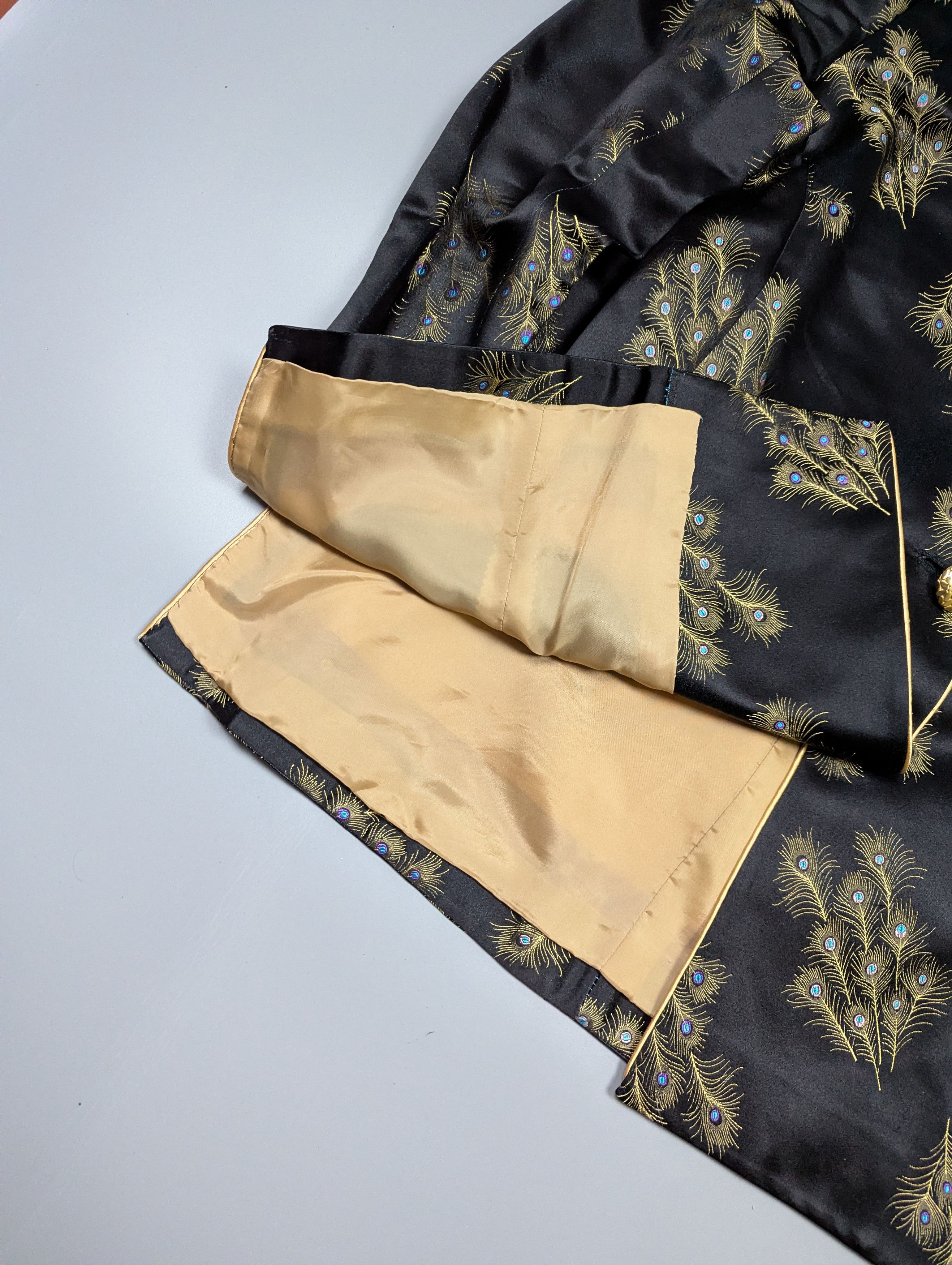 Vintage Vintage Satin Peacock Blazer Black Gold Handmade Size L Size L / US 10 / IT 46 - 9 Thumbnail