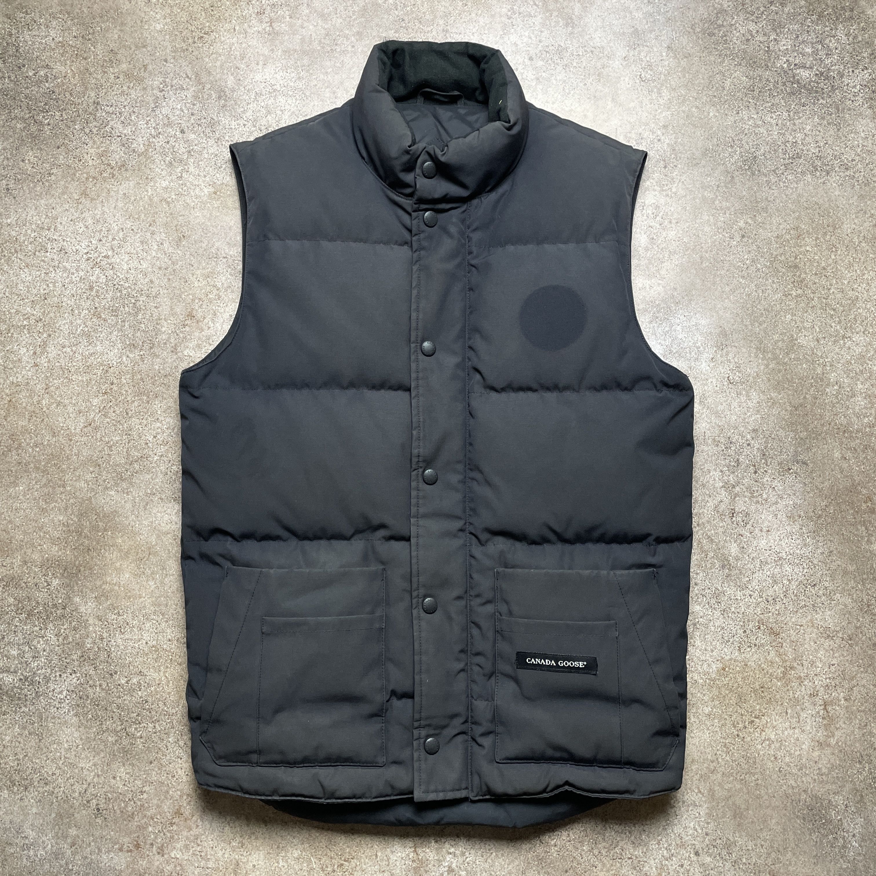 Canada Goose ⭐ Canada Goose Down Fill Crew Vest Mens S Gray Size US S / EU 44-46 / 1 - 1 Thumbnail