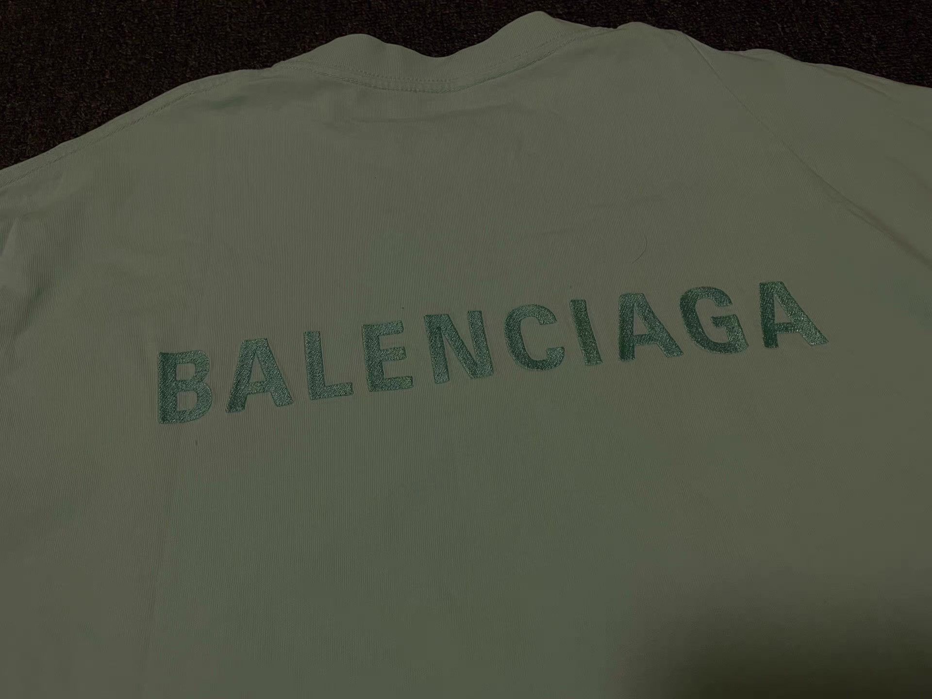Balenciaga Balenciaga Embroidered Short Sleeve T-shirt, Q4 Size US M / EU 48-50 / 2 - 5 Thumbnail